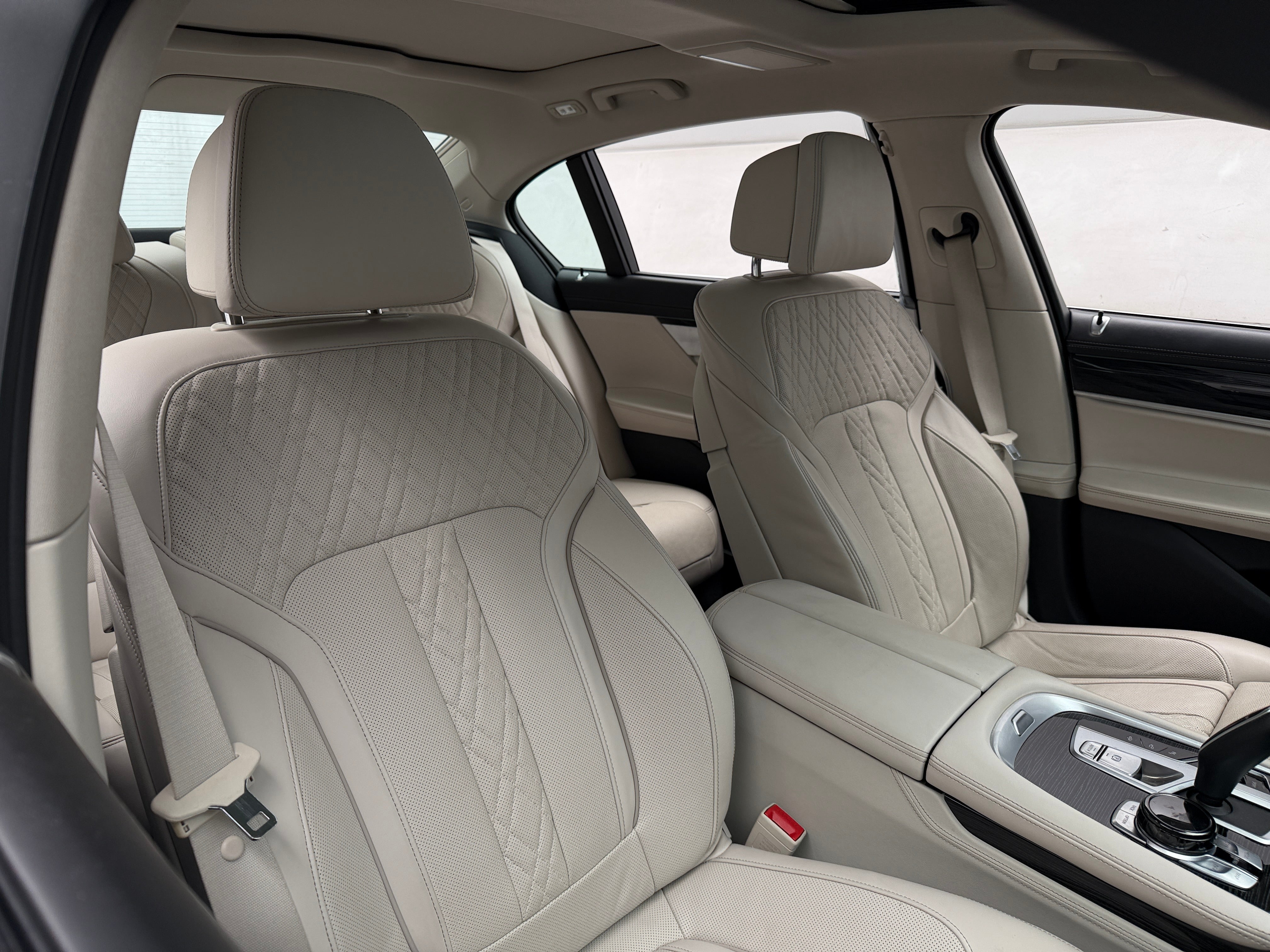 2020 BMW 7 Series 740i