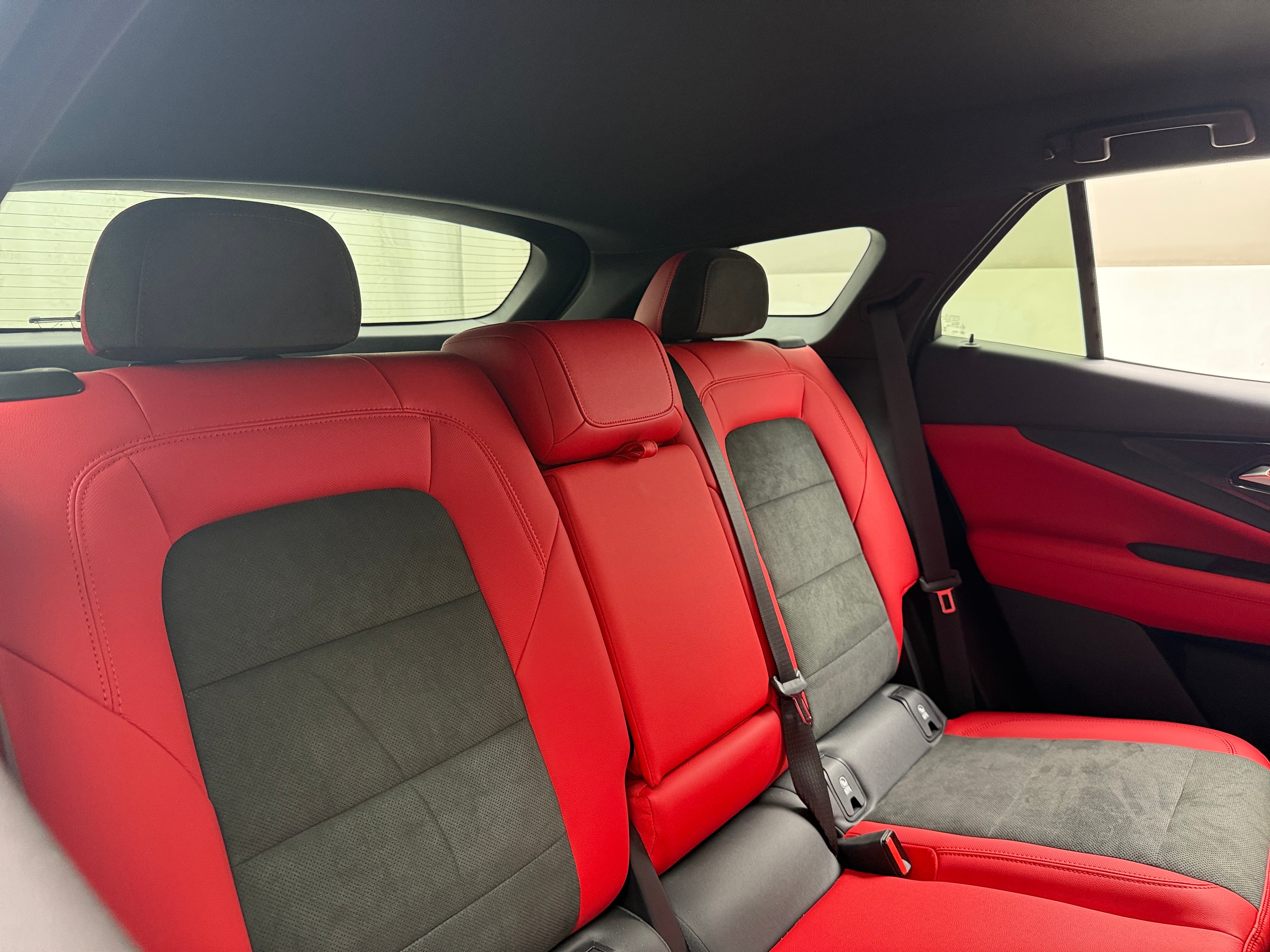 Used 2024 Chevrolet Blazer EV RS with VIN 3GNKDCRJ1RS163117 for sale in Auburn, WA