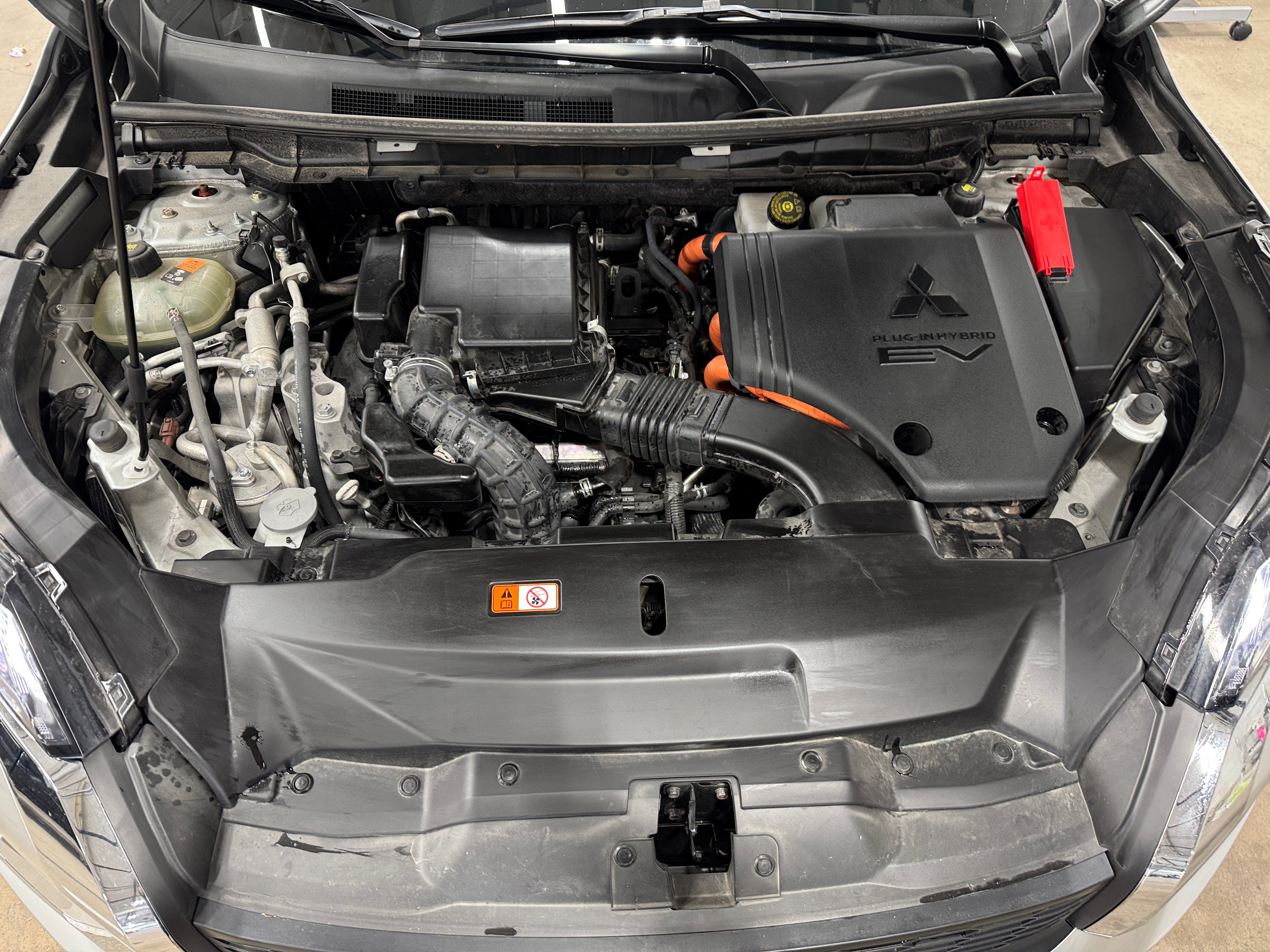 2025 Mitsubishi Outlander Plug-in Hybrid