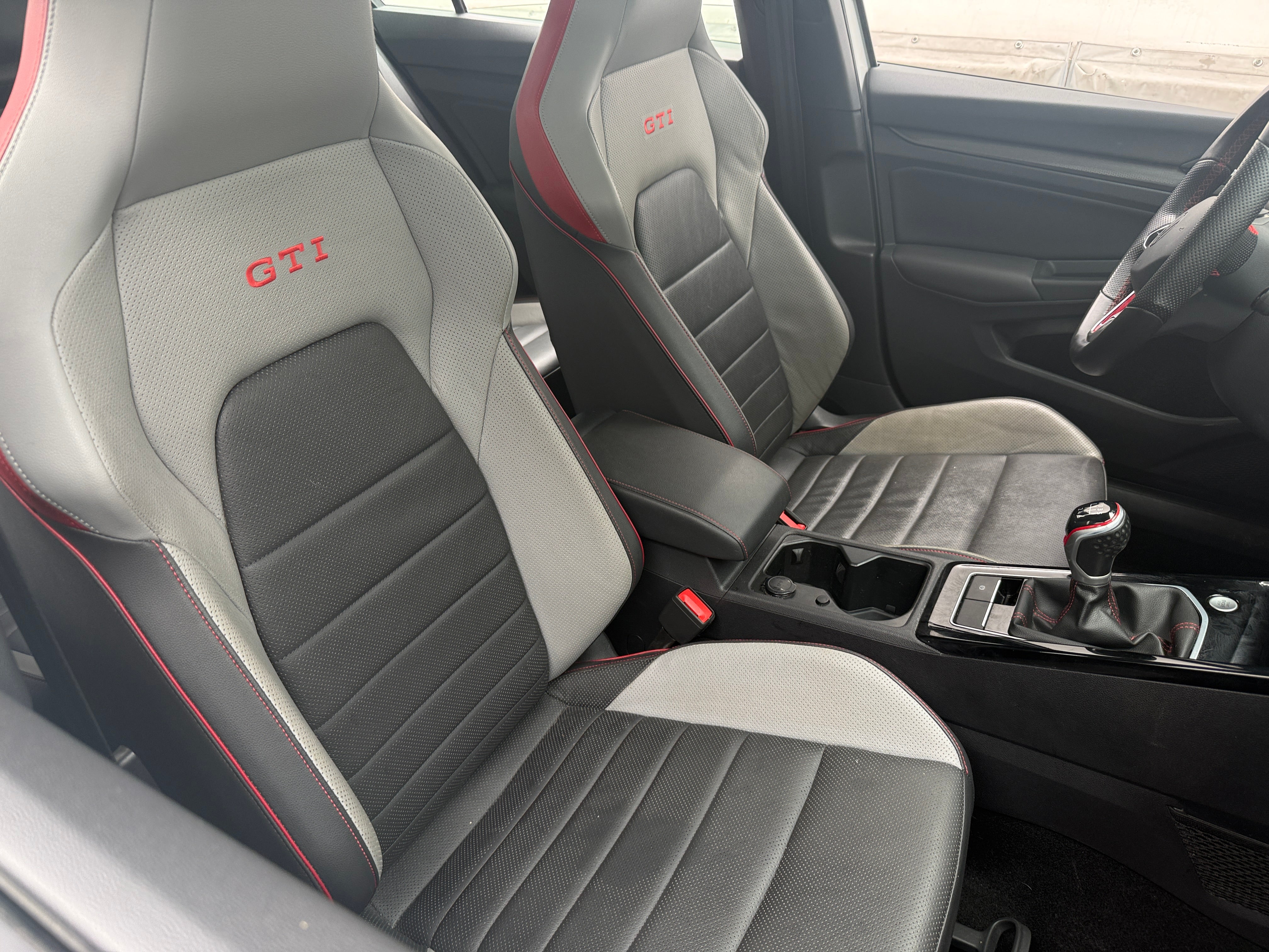 2023 Volkswagen Golf GTI Autobahn