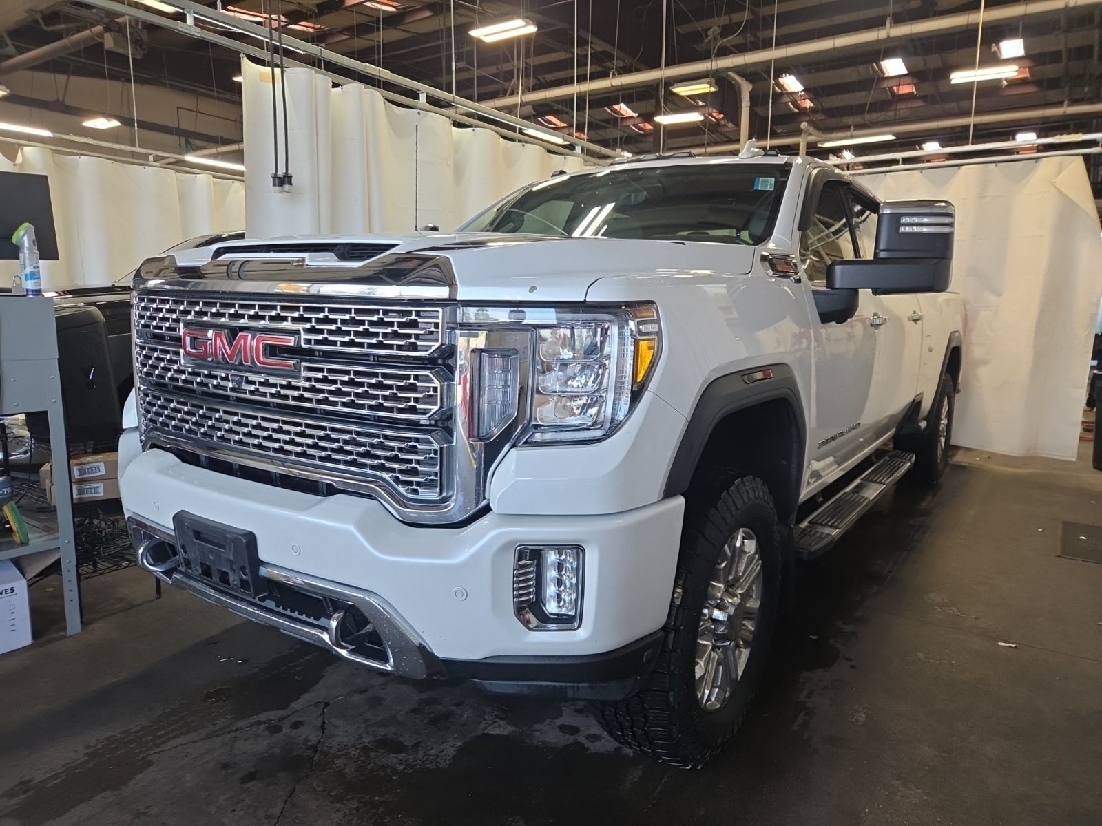 2022 GMC Sierra 3500HD 4WD Crew Cab 172" Denali