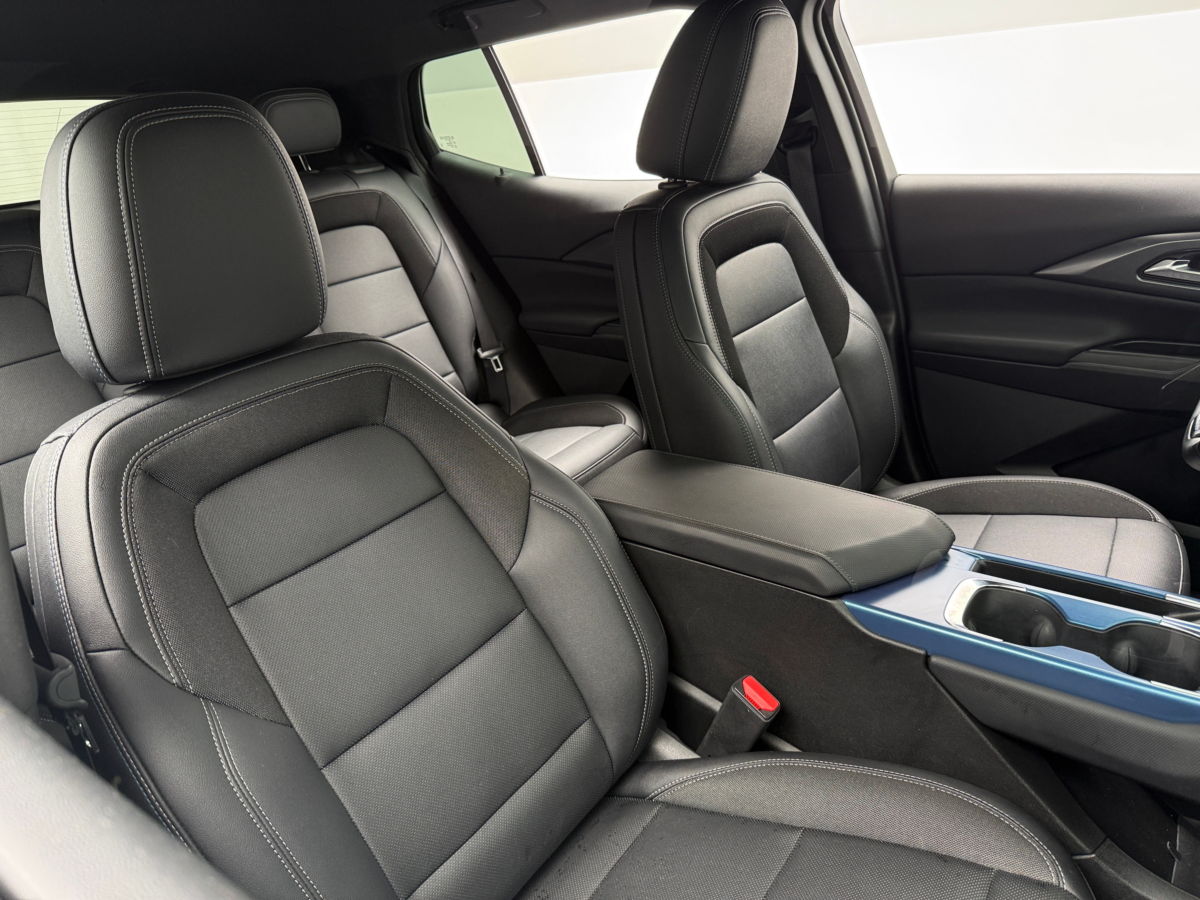Used 2025 Chevrolet Equinox EV 1LT with VIN 3GN7DNRP6SS213750 for sale in Auburn, WA