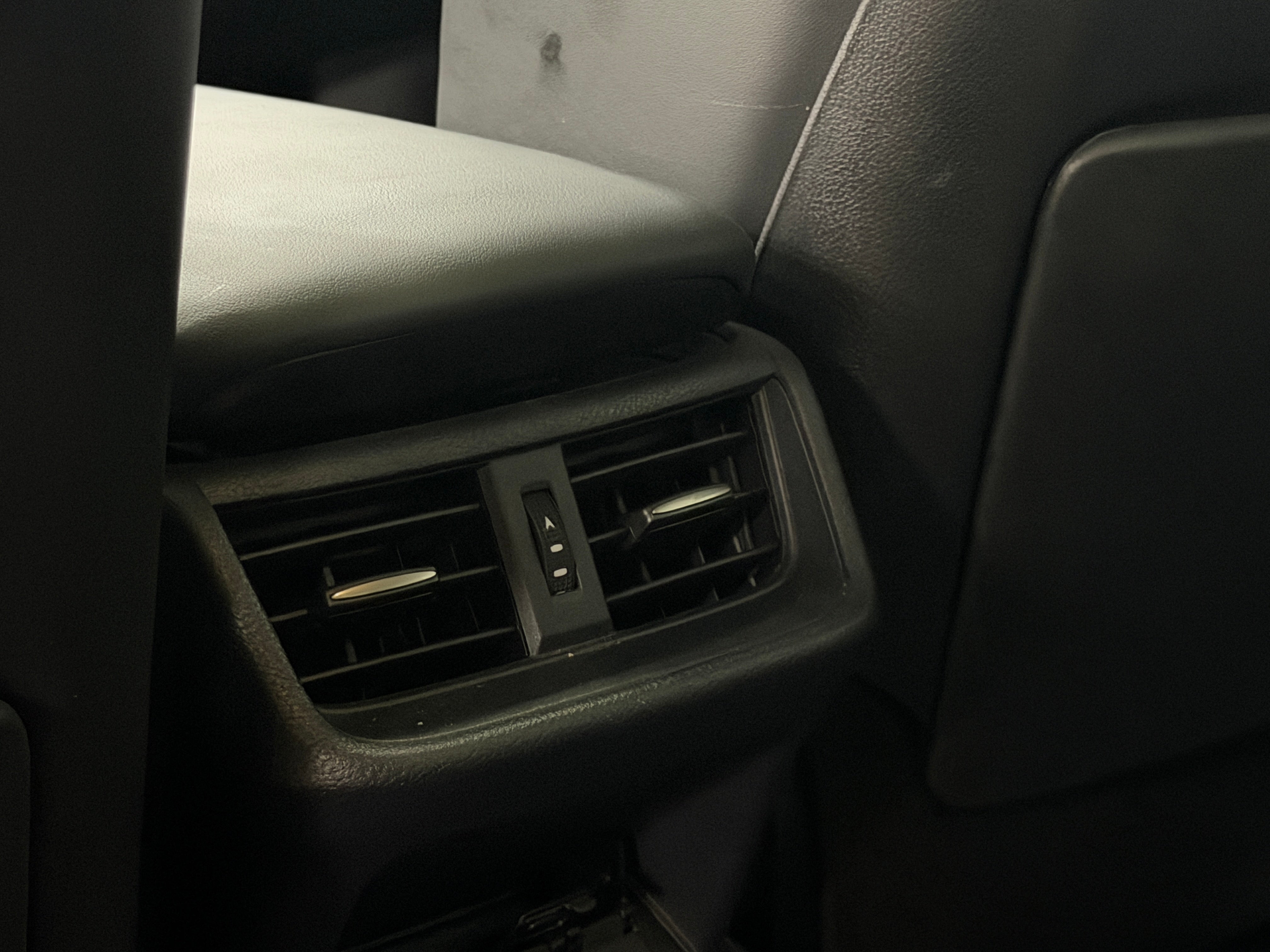 2025 Lexus ES Hybrid