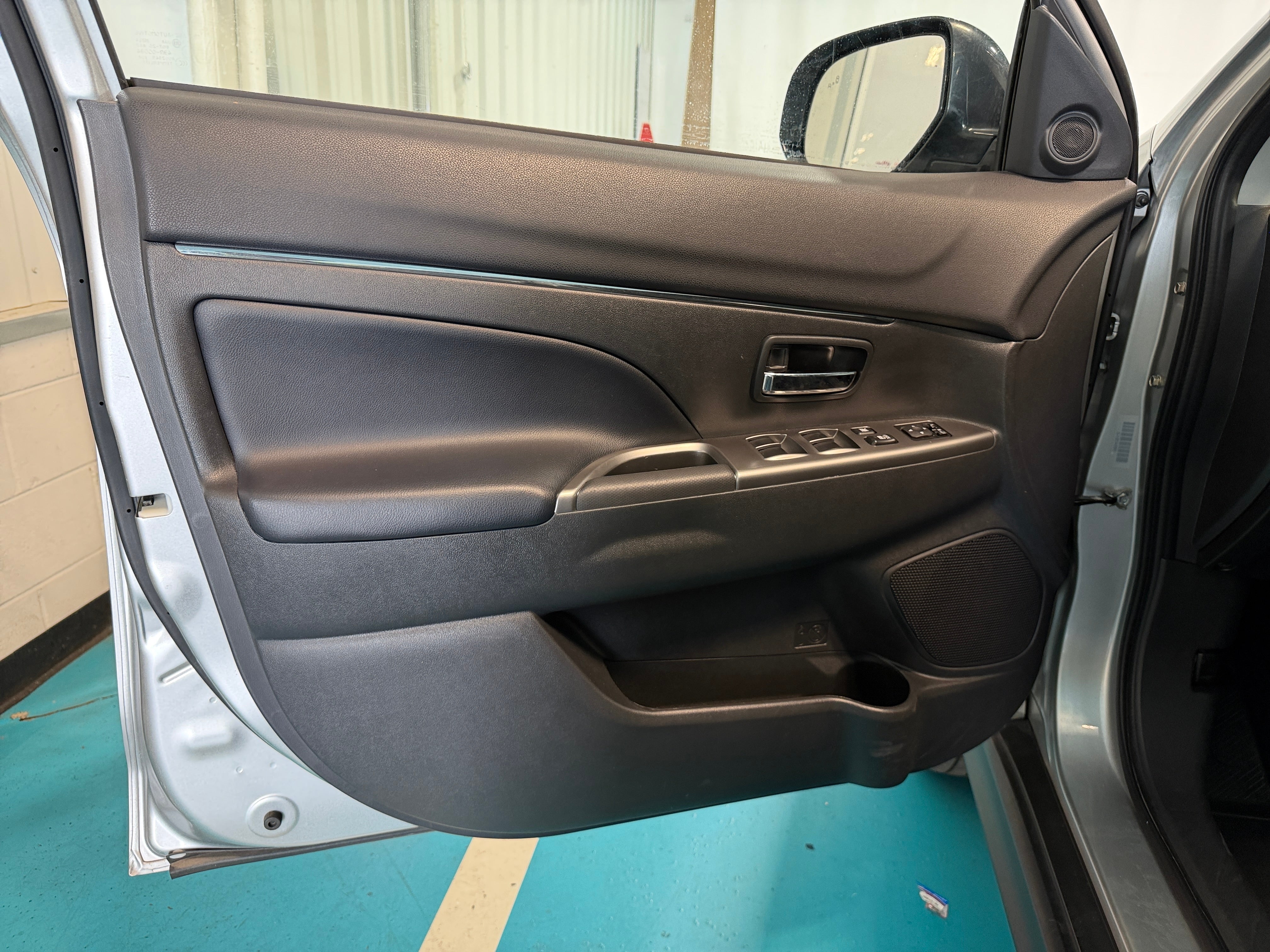 2025 Mitsubishi Outlander Sport S