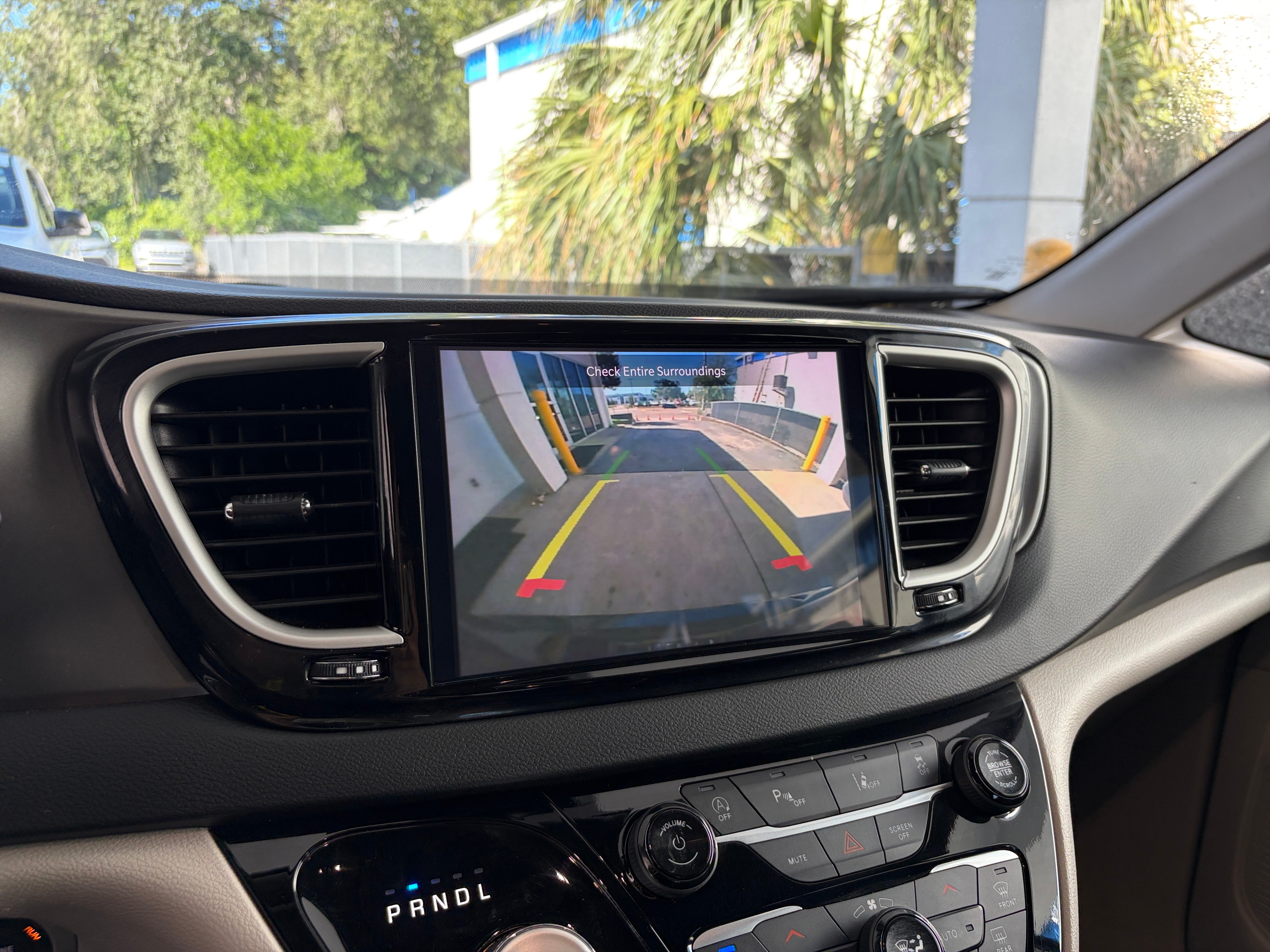 2024 Chrysler Pacifica