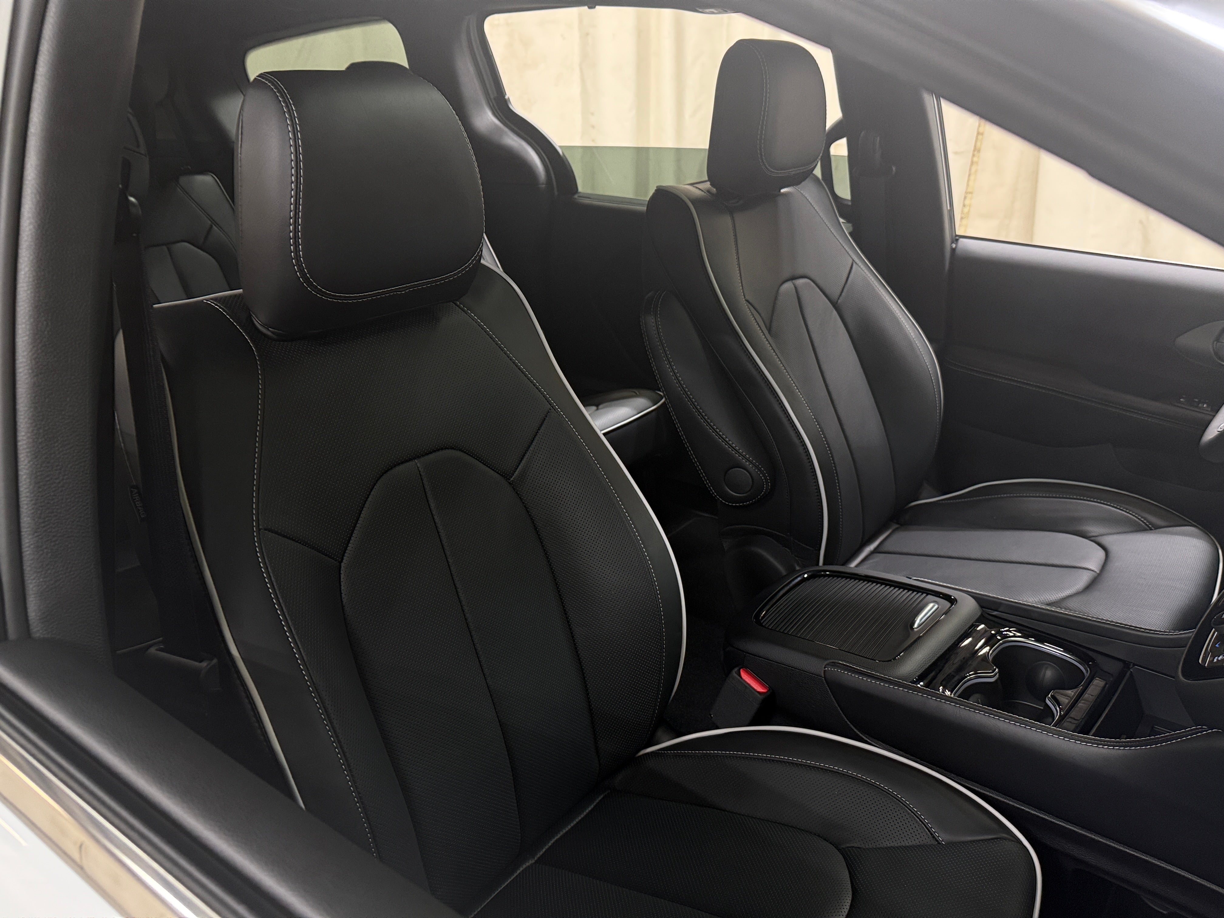 2027 Chrysler Pacifica Limited