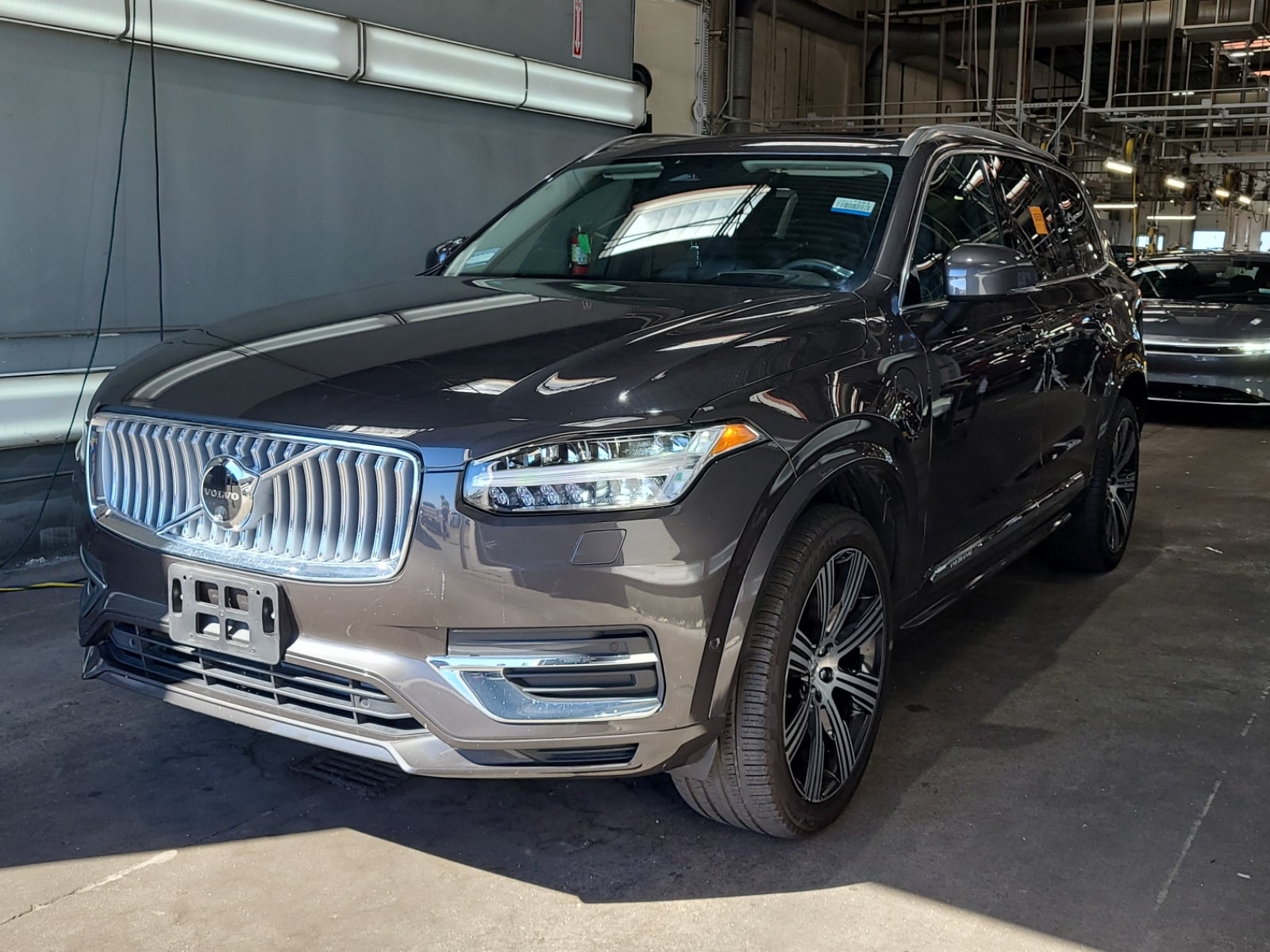 2024 Volvo XC90 Recharge Plug-In Hybrid Ultimate Bright Theme
