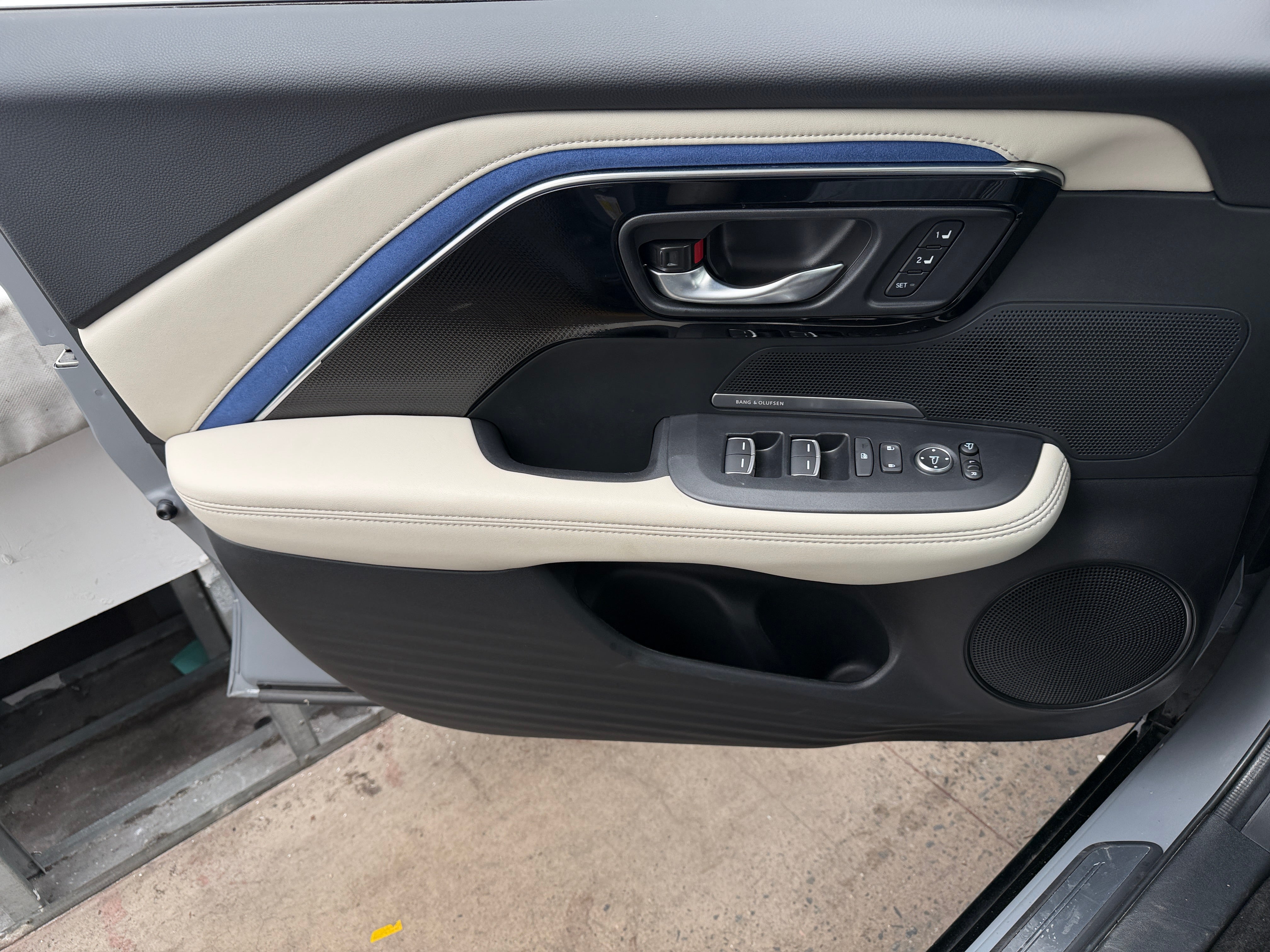 2025 Acura ADX A-spec w/Advance Package