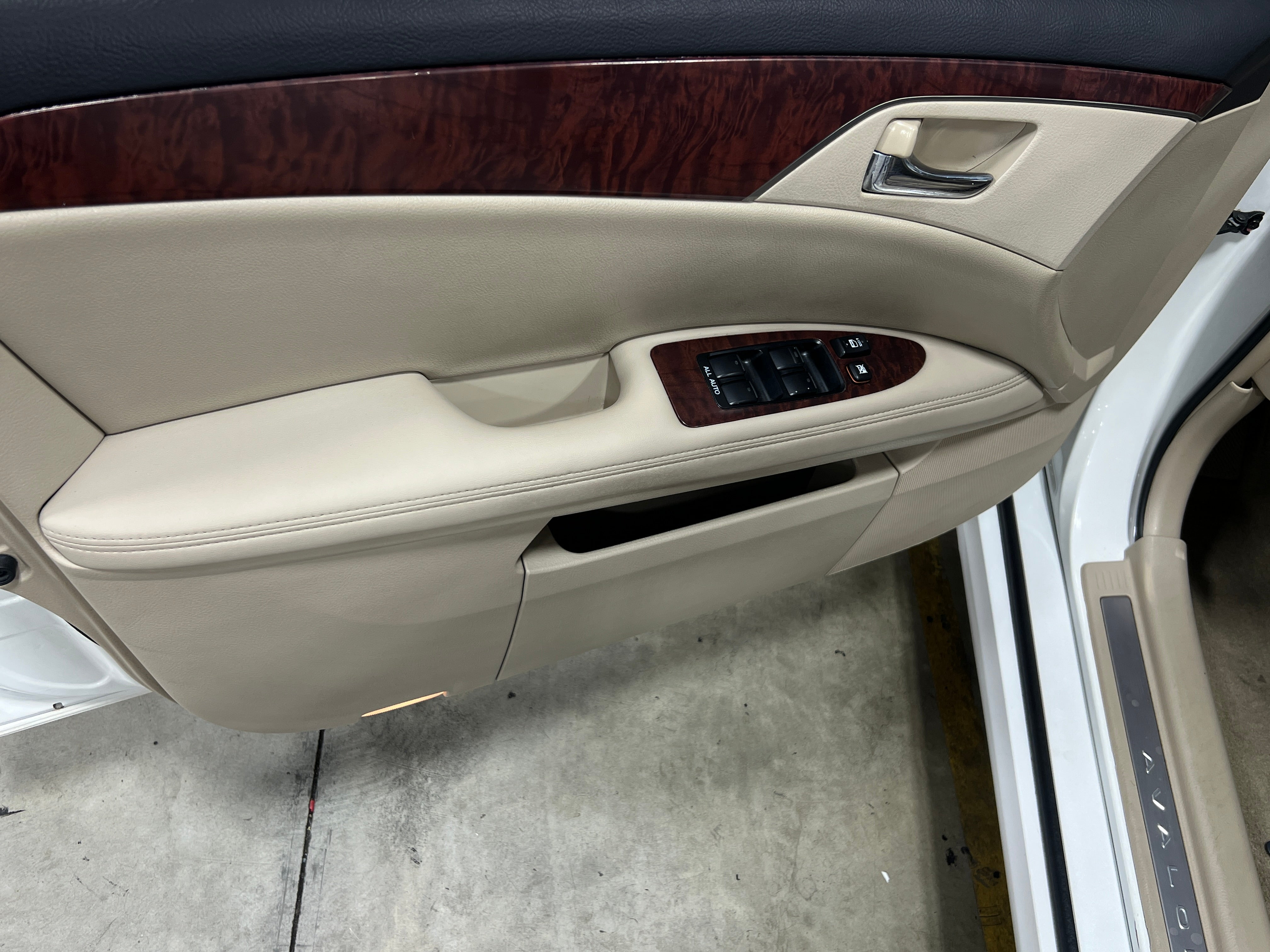 2011 Toyota Avalon
