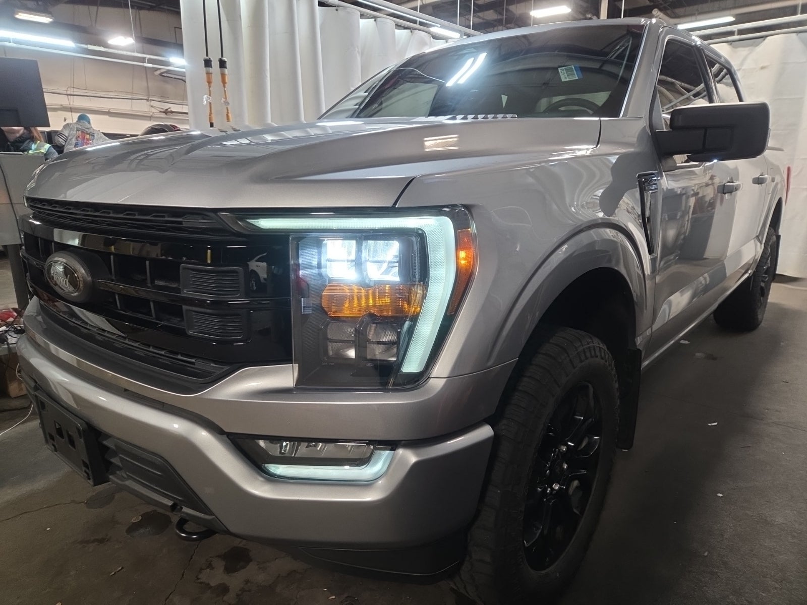 2022 Ford F-150 XLT 4WD Supercrew 5.5' Box