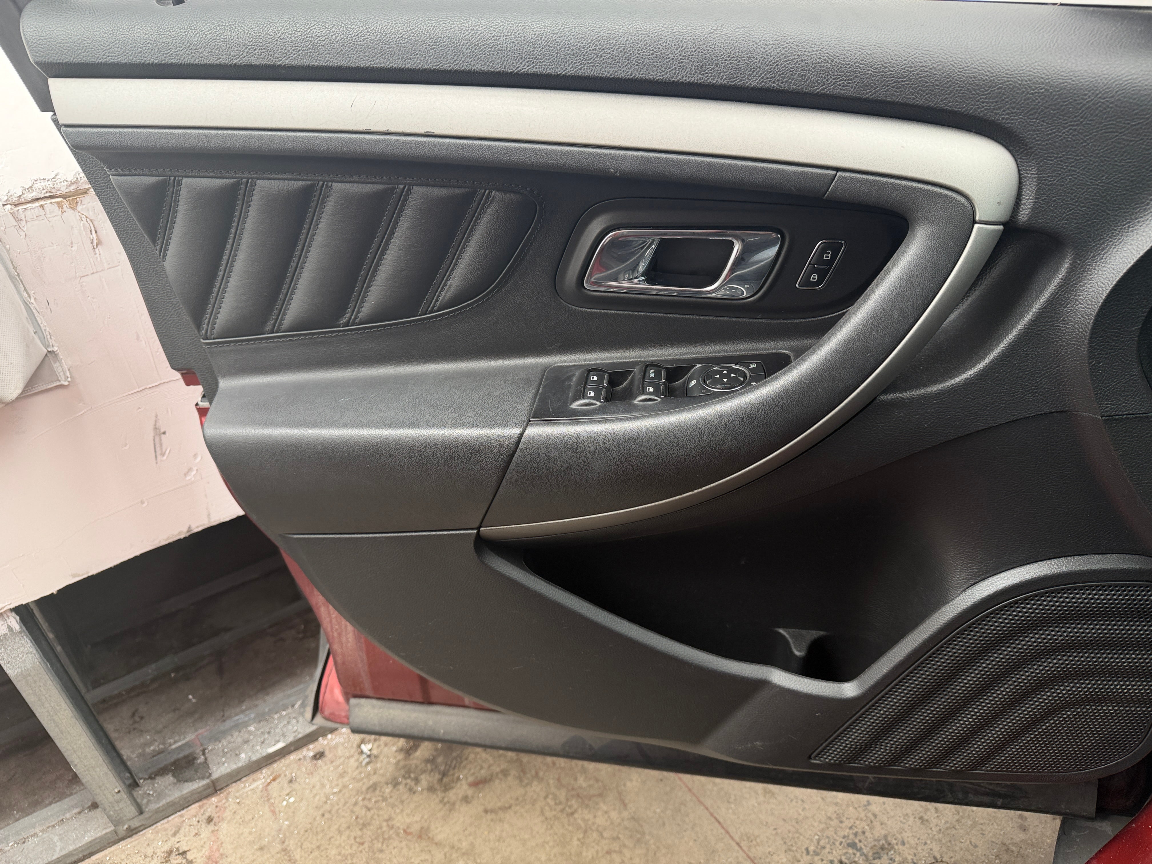 2014 Ford Taurus