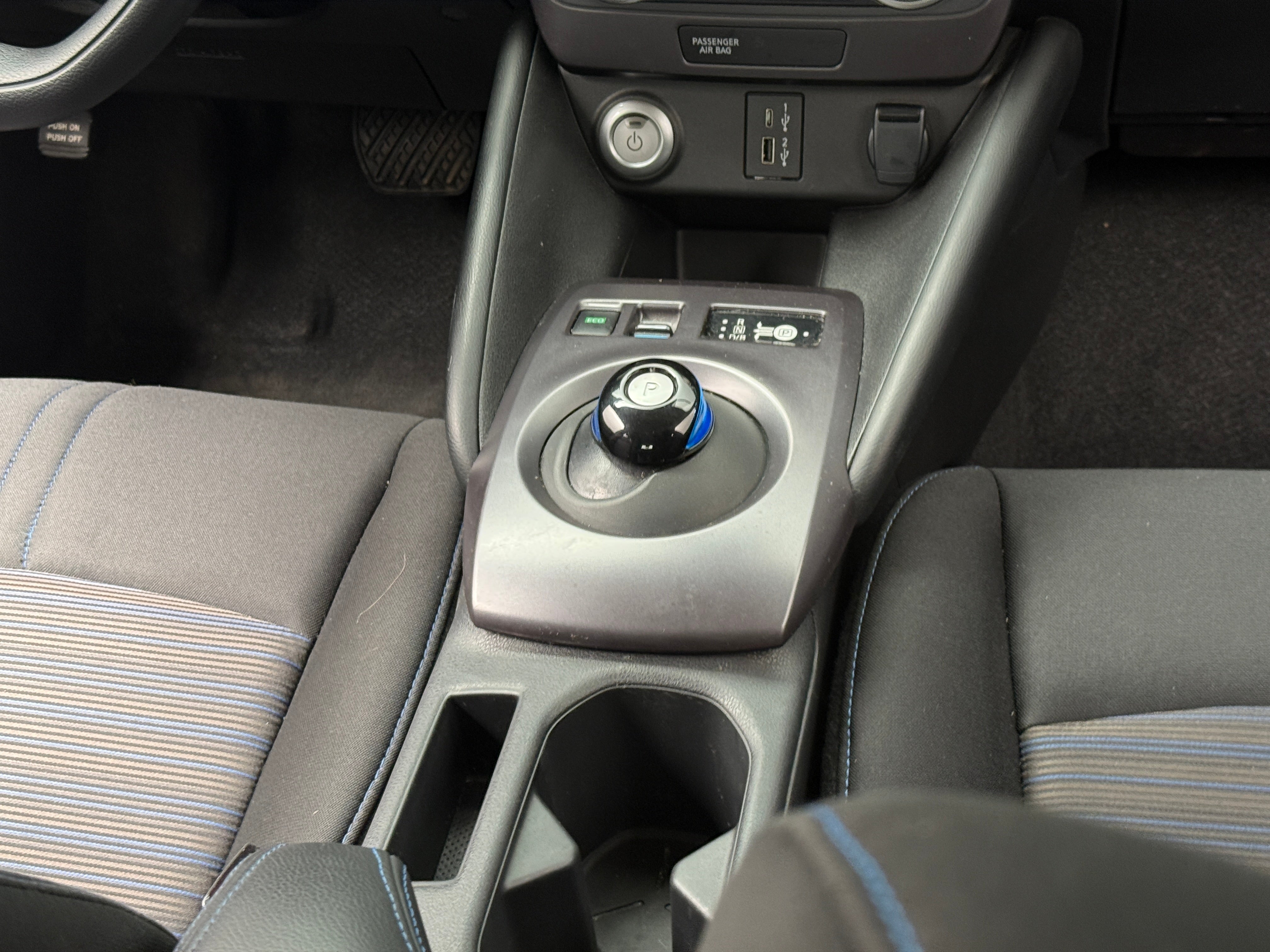 2025 Nissan Leaf S