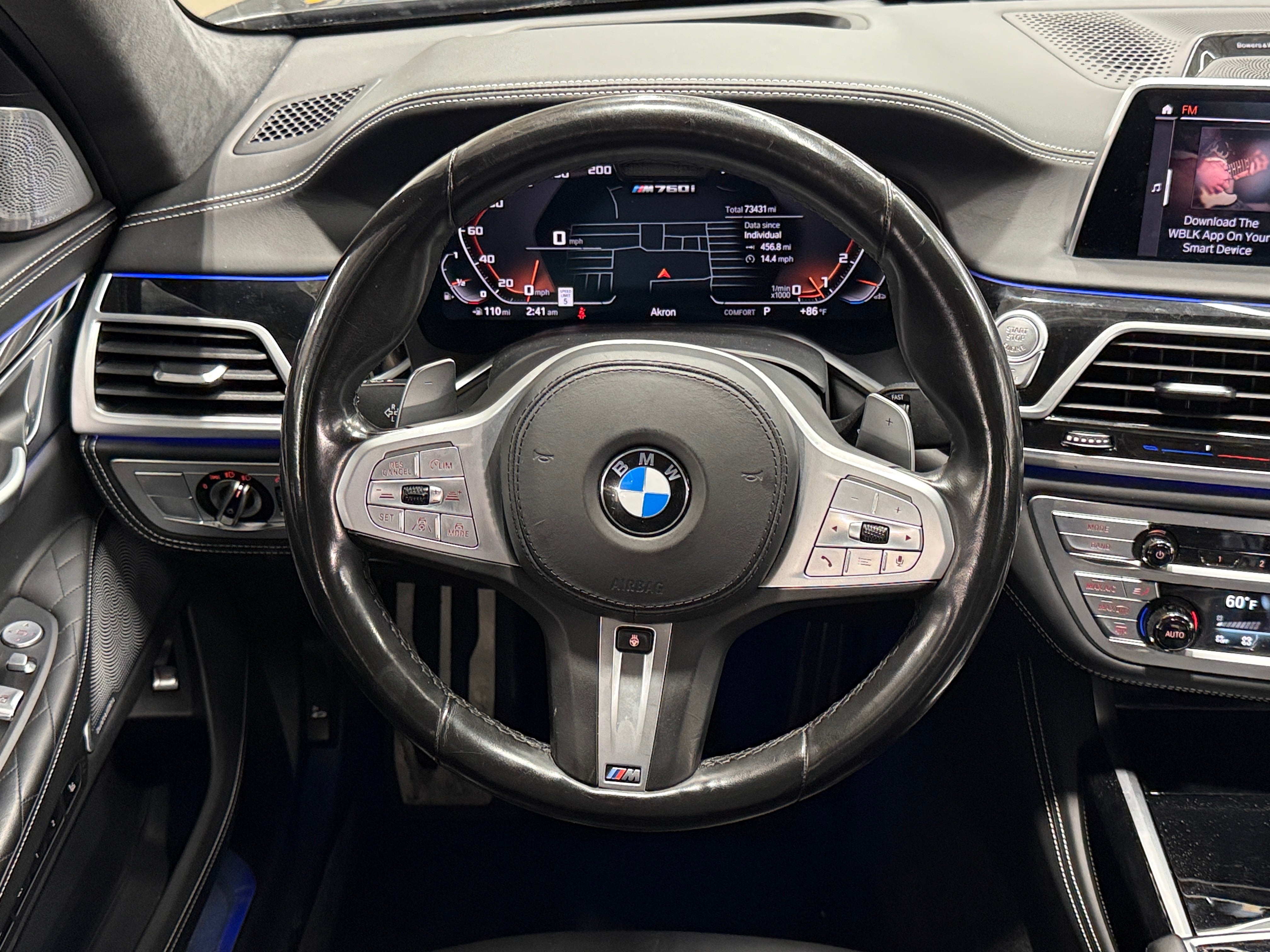 2022 BMW 7 Series M760i