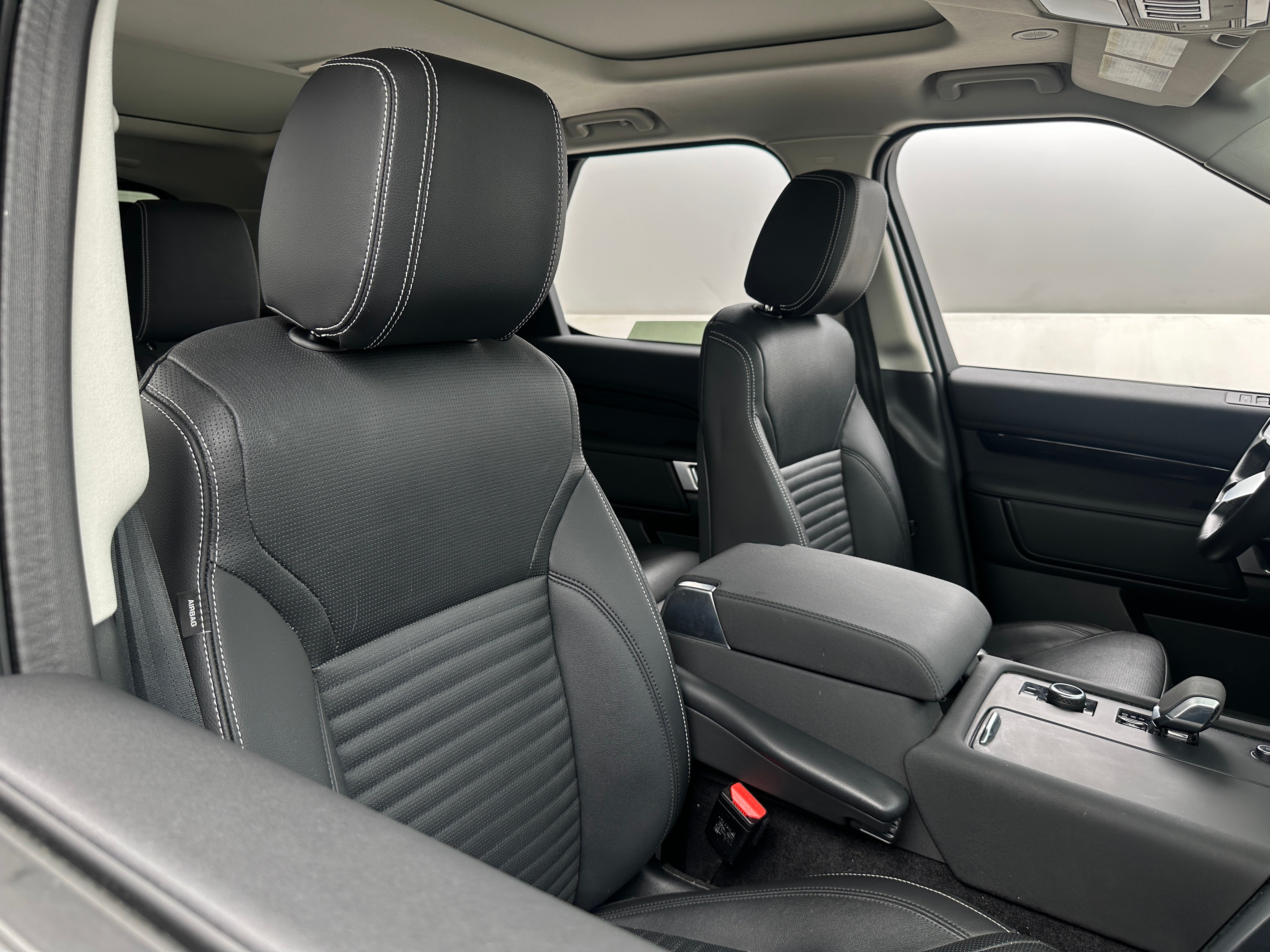 2023 Land Rover Discovery