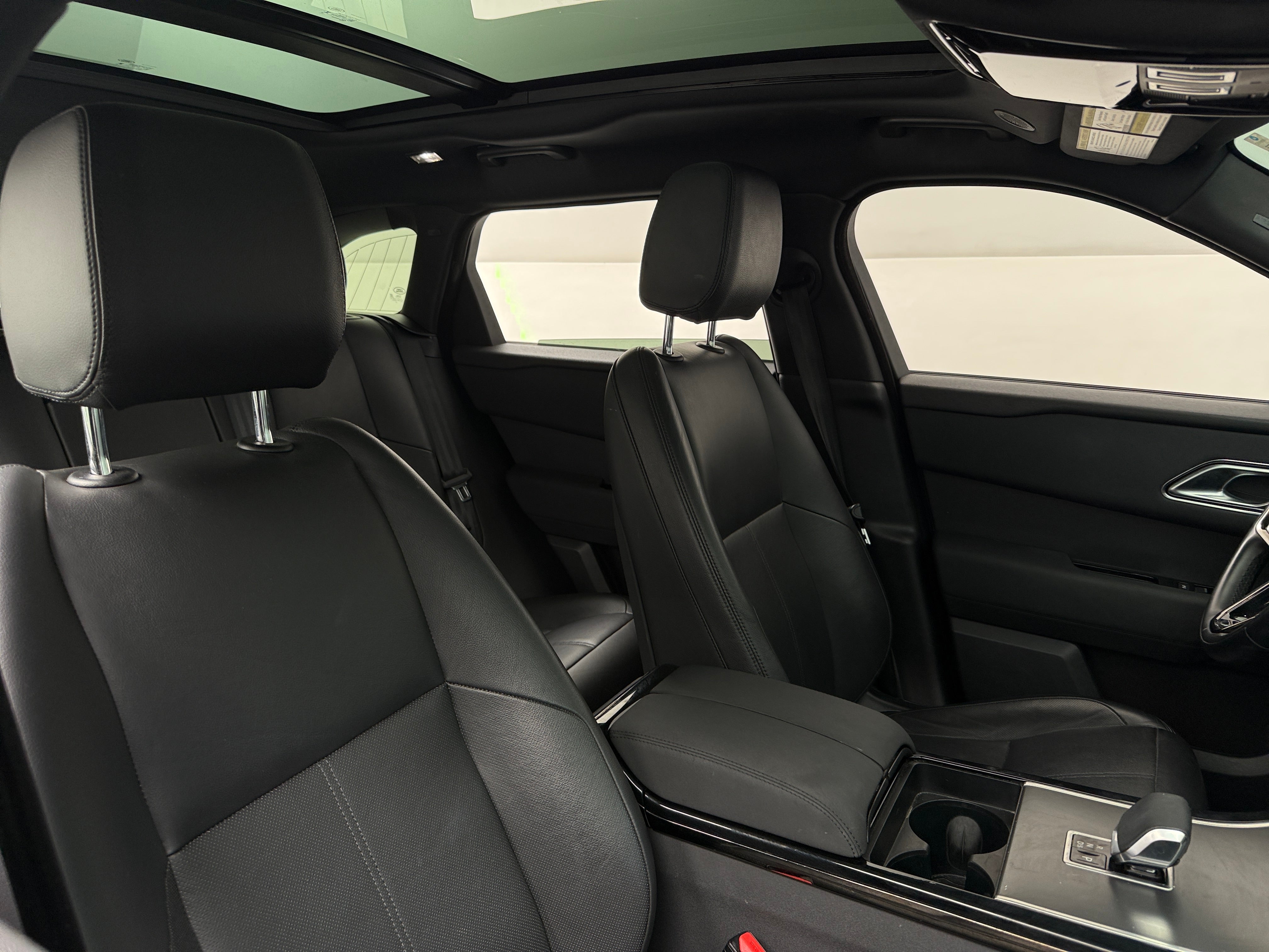 2025 Land Rover Range Rover Velar
