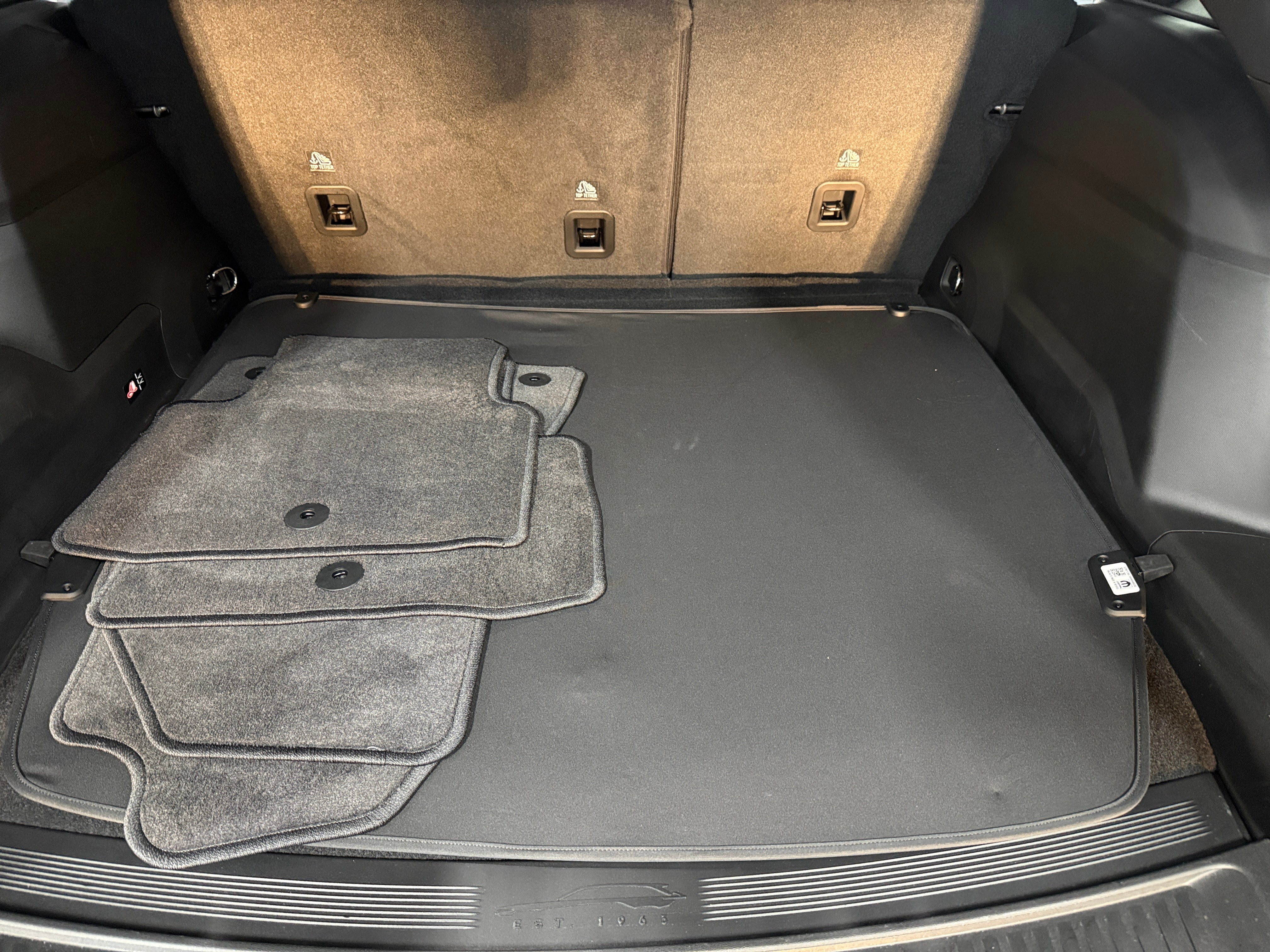 Used 2025 Jeep Wagoneer S Launch Edition with VIN 3C4RJNAK7ST604653 for sale in Auburn, WA