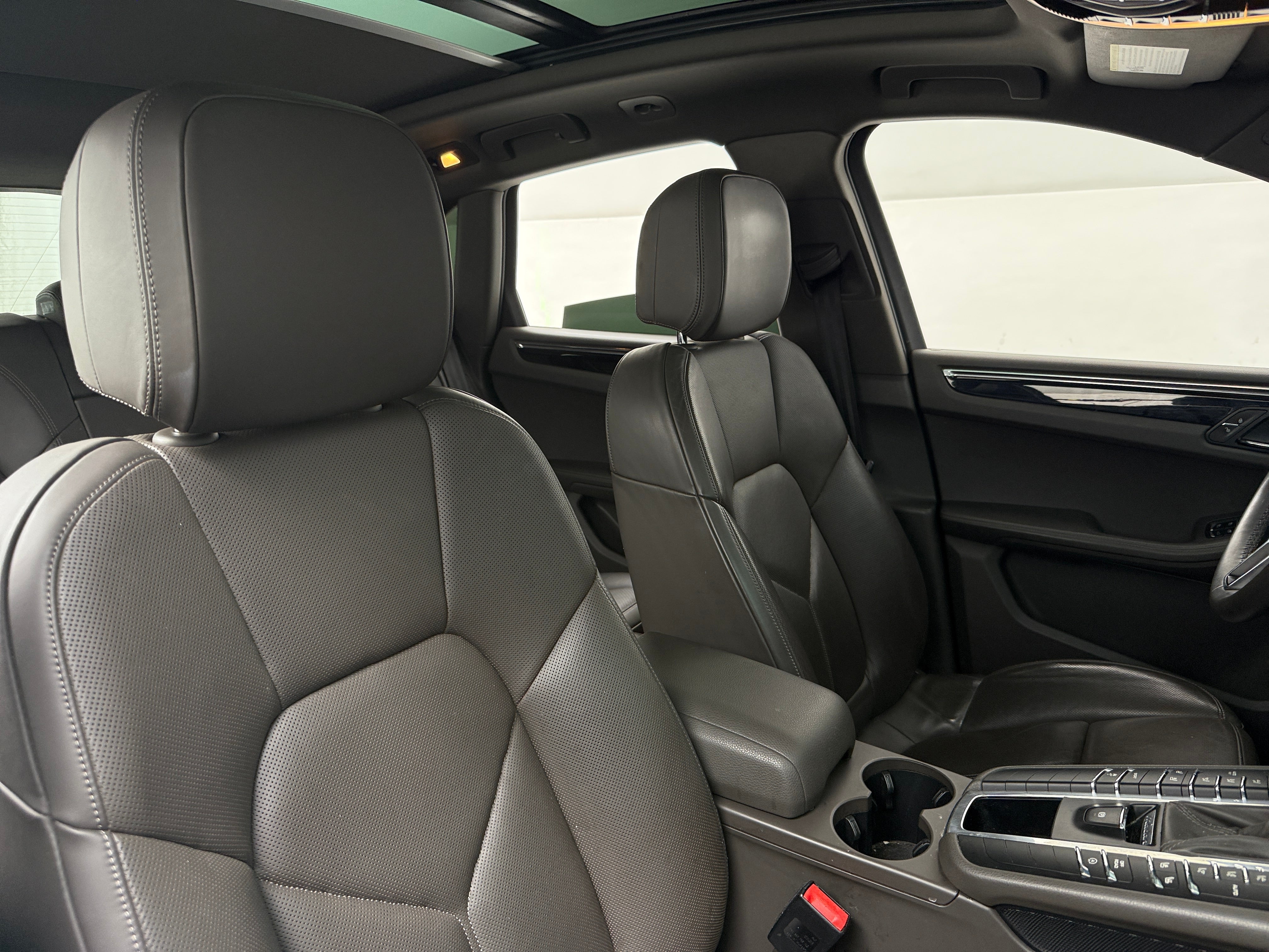 2015 Porsche Macan