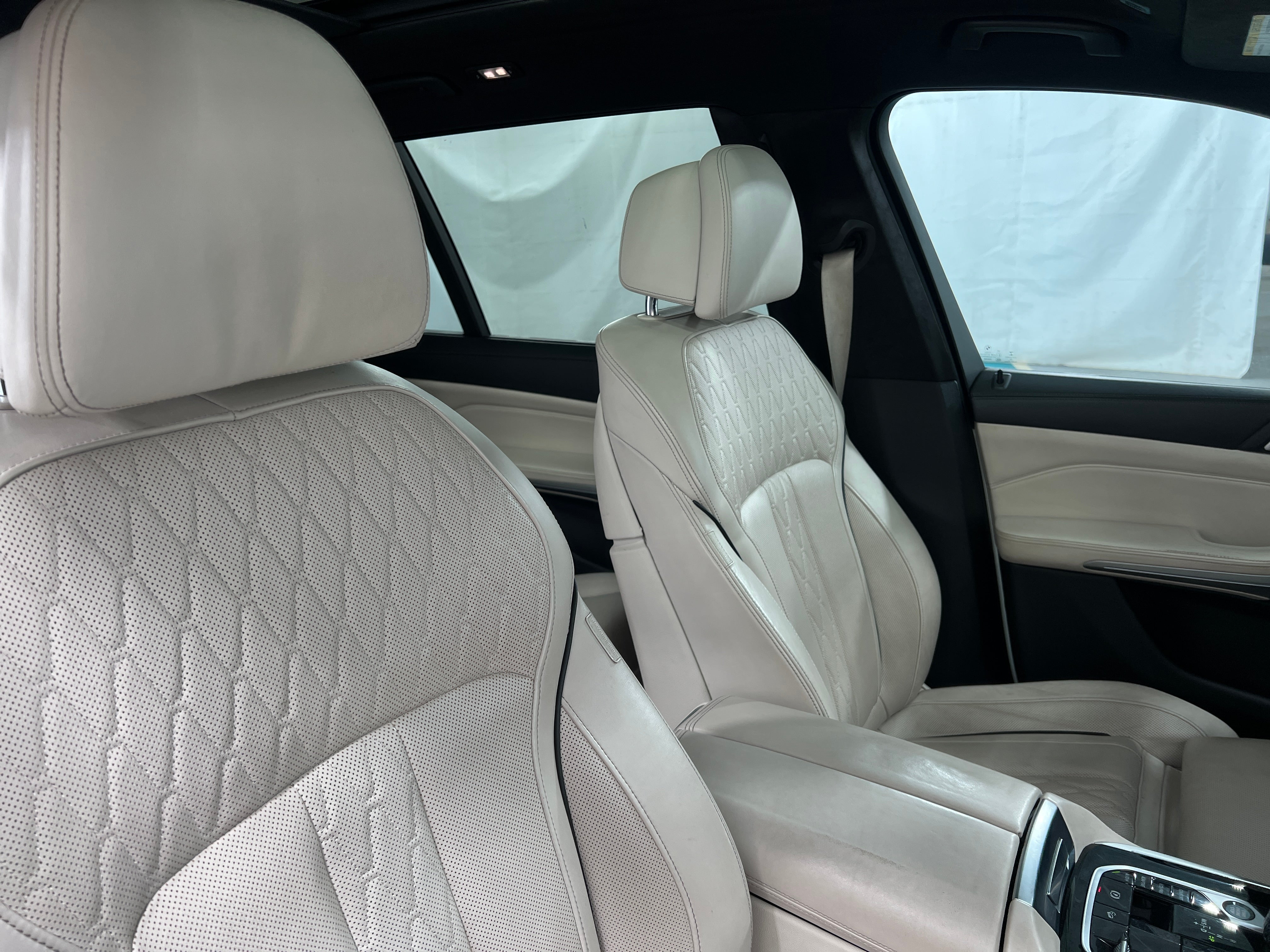 2021 BMW X7 40i
