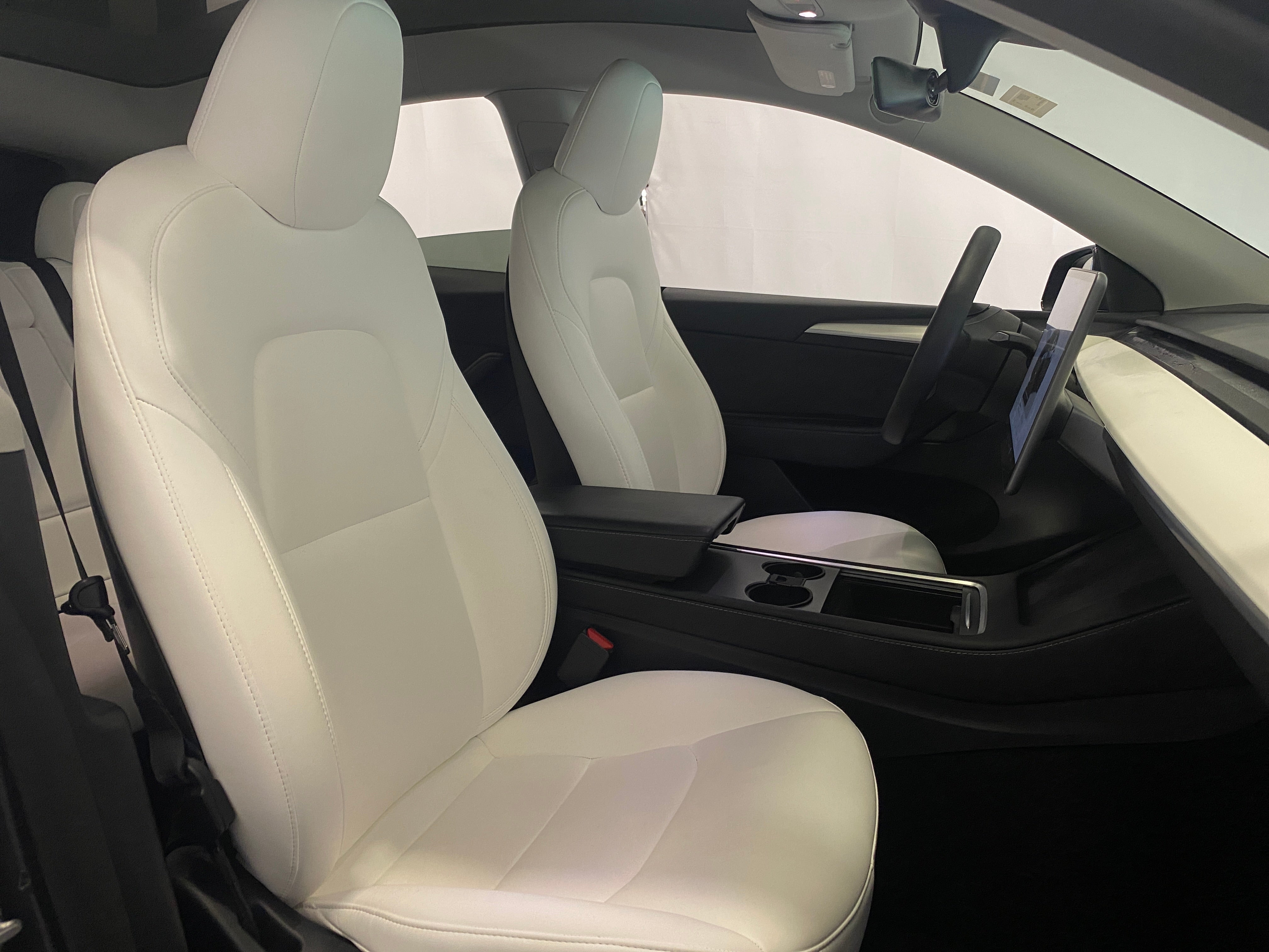 2023 Tesla Model Y Base