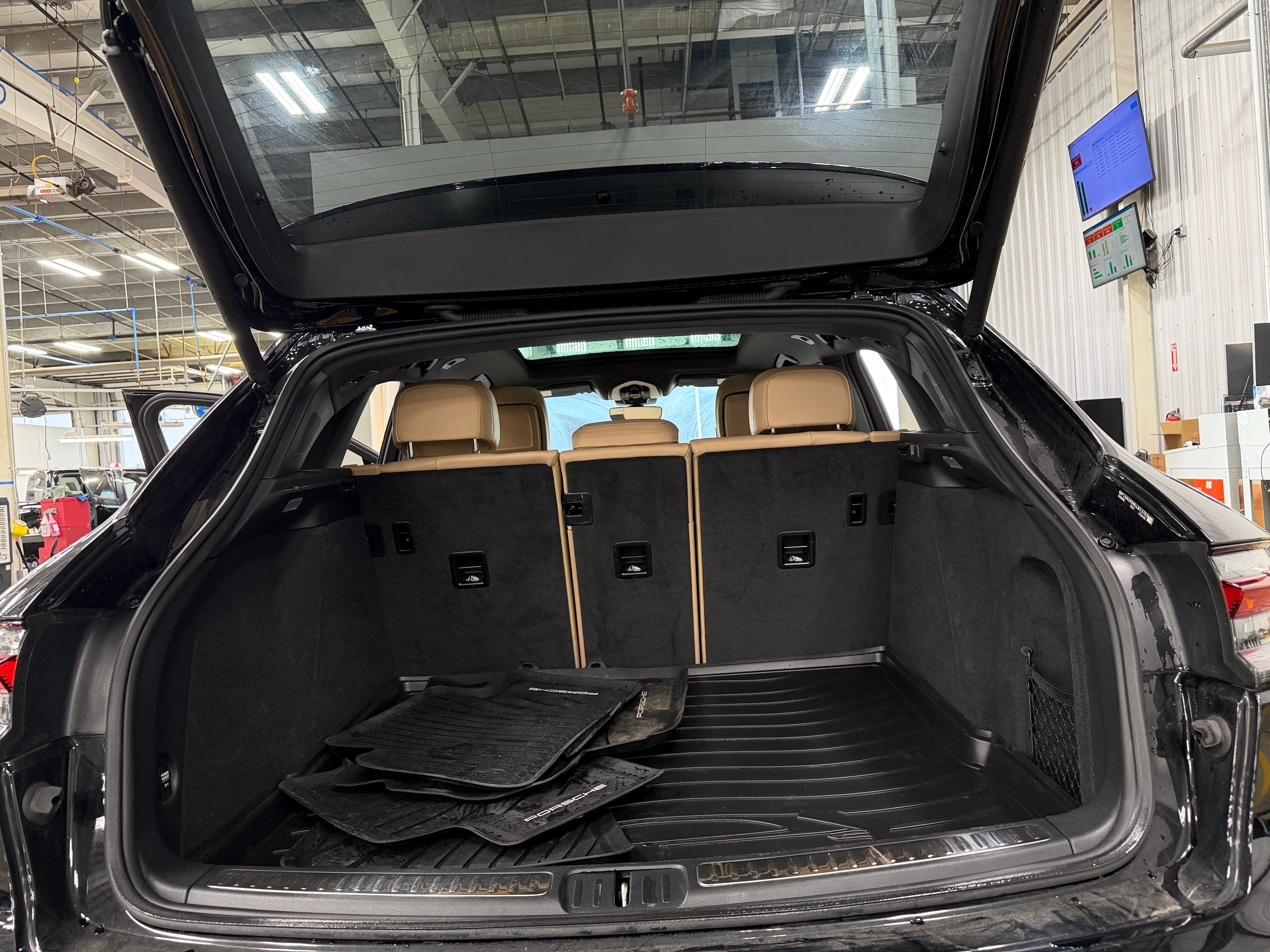 2020 Porsche Macan Base