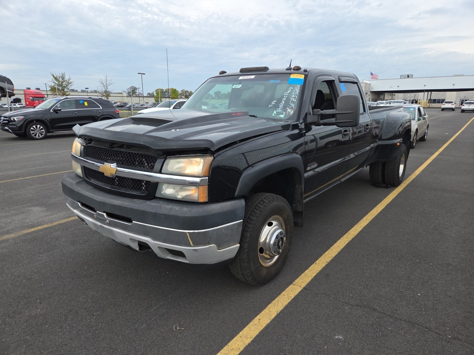 2005 Chevrolet Silverado 3500 Crew Cab 167" WB 4WD DRW LT