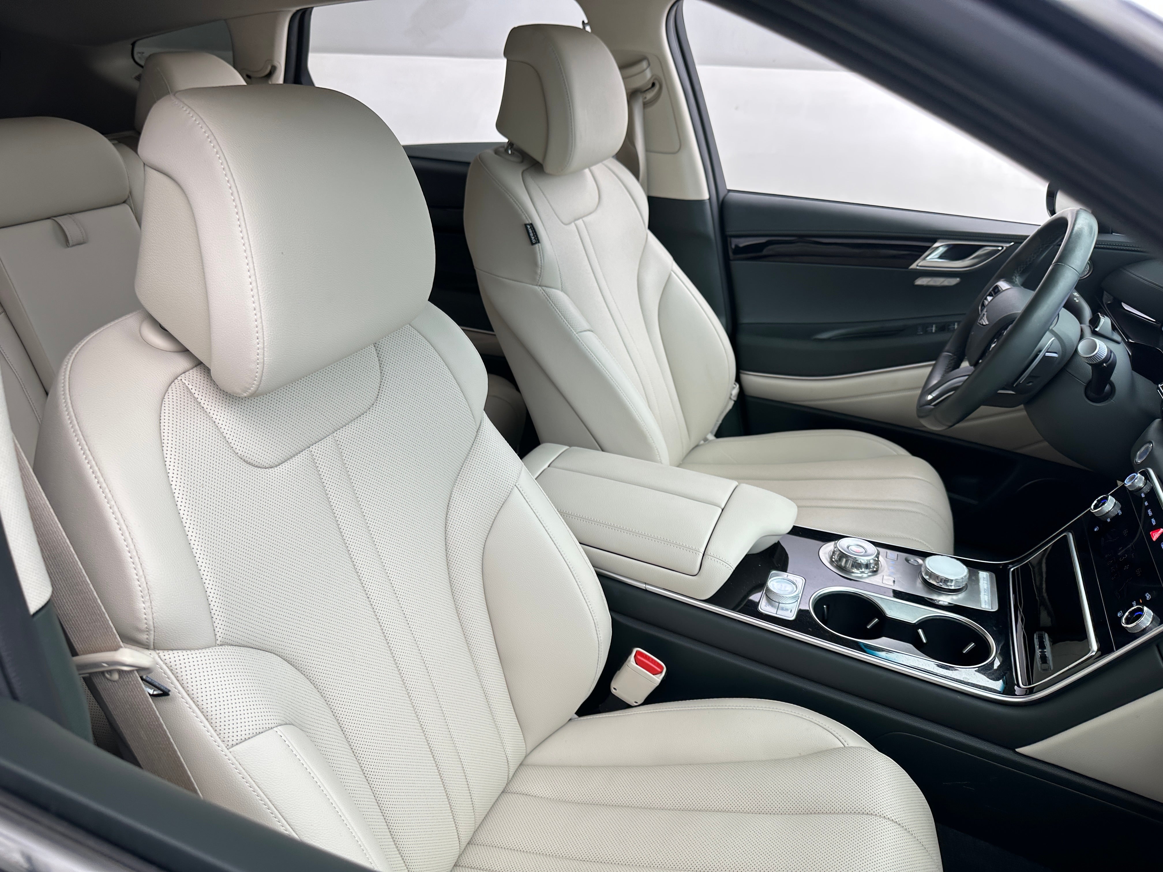 2025 GENESIS GV80