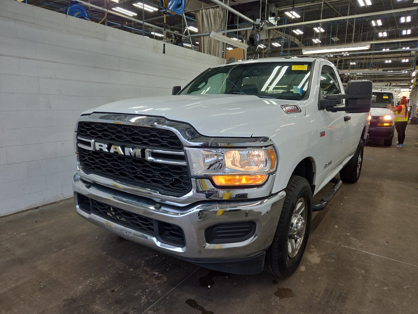 2022 Ram 2500 Tradesman 4x2 Reg Cab 8' Box