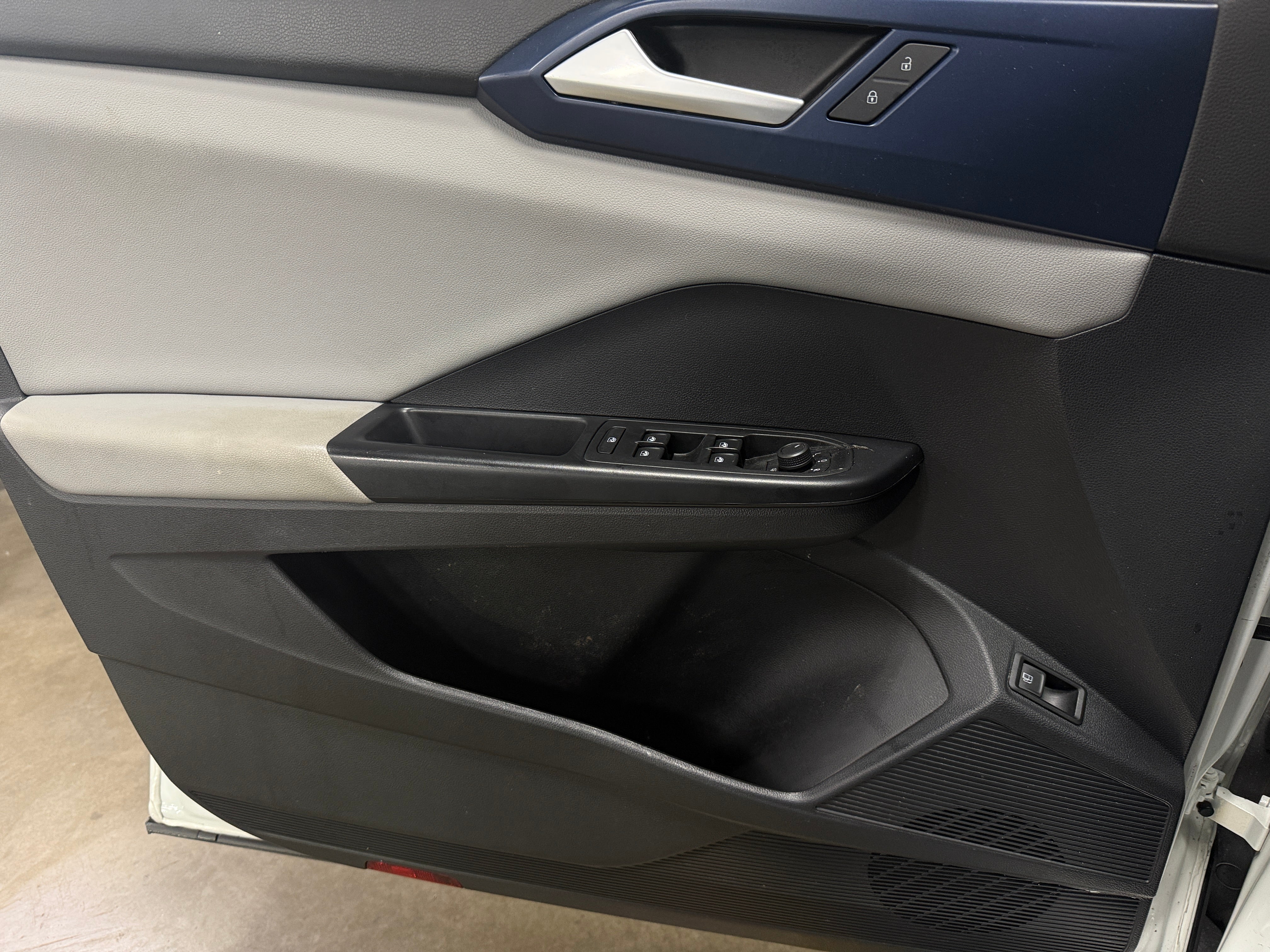 2023 Volkswagen Taos