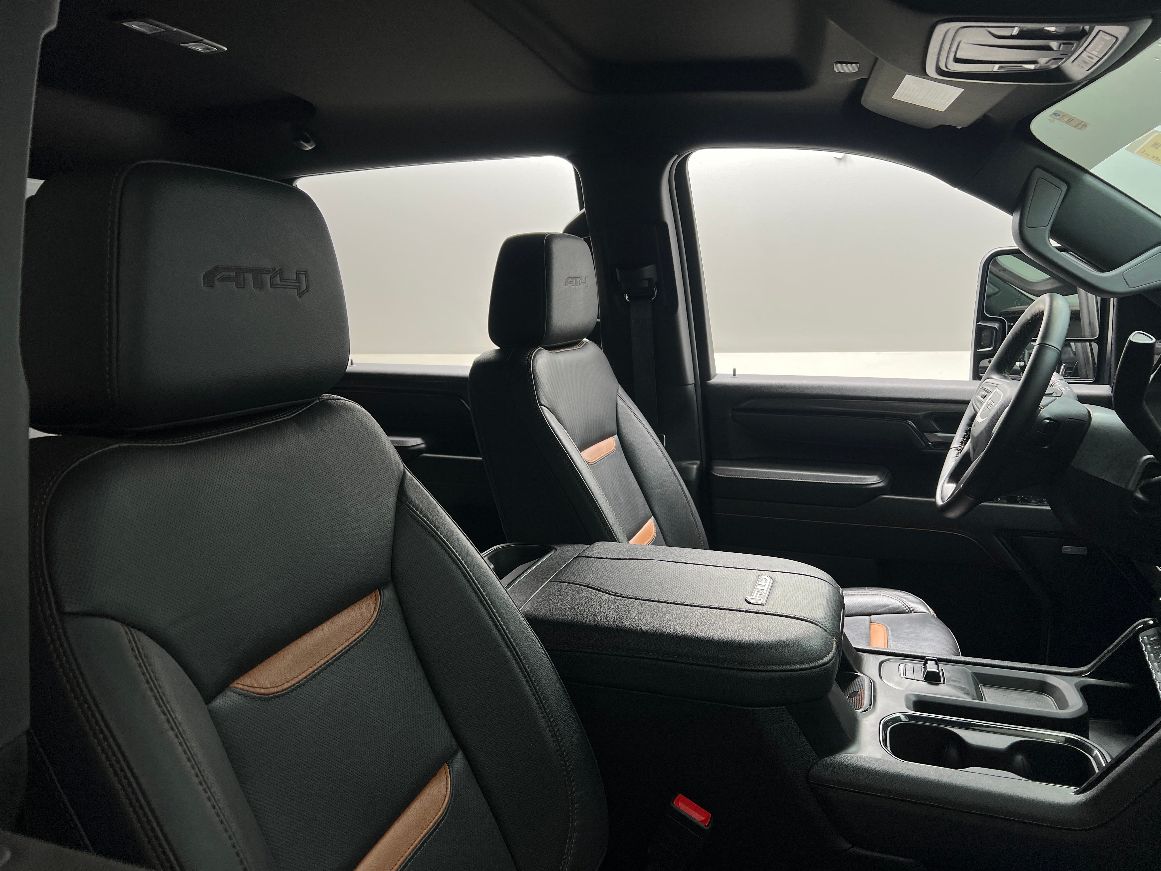 2025 GMC Sierra 2500HD AT4