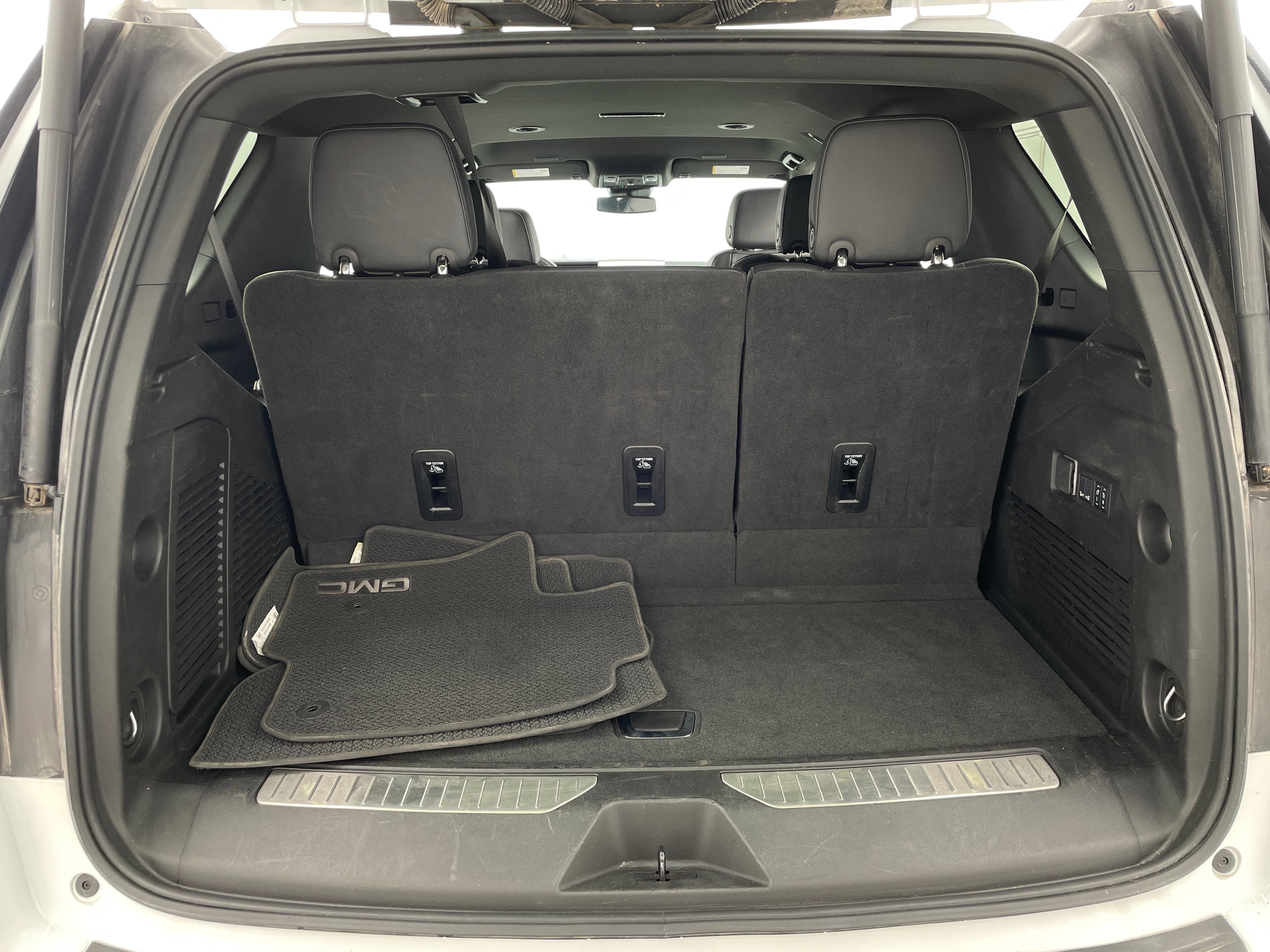 2025 GMC Yukon