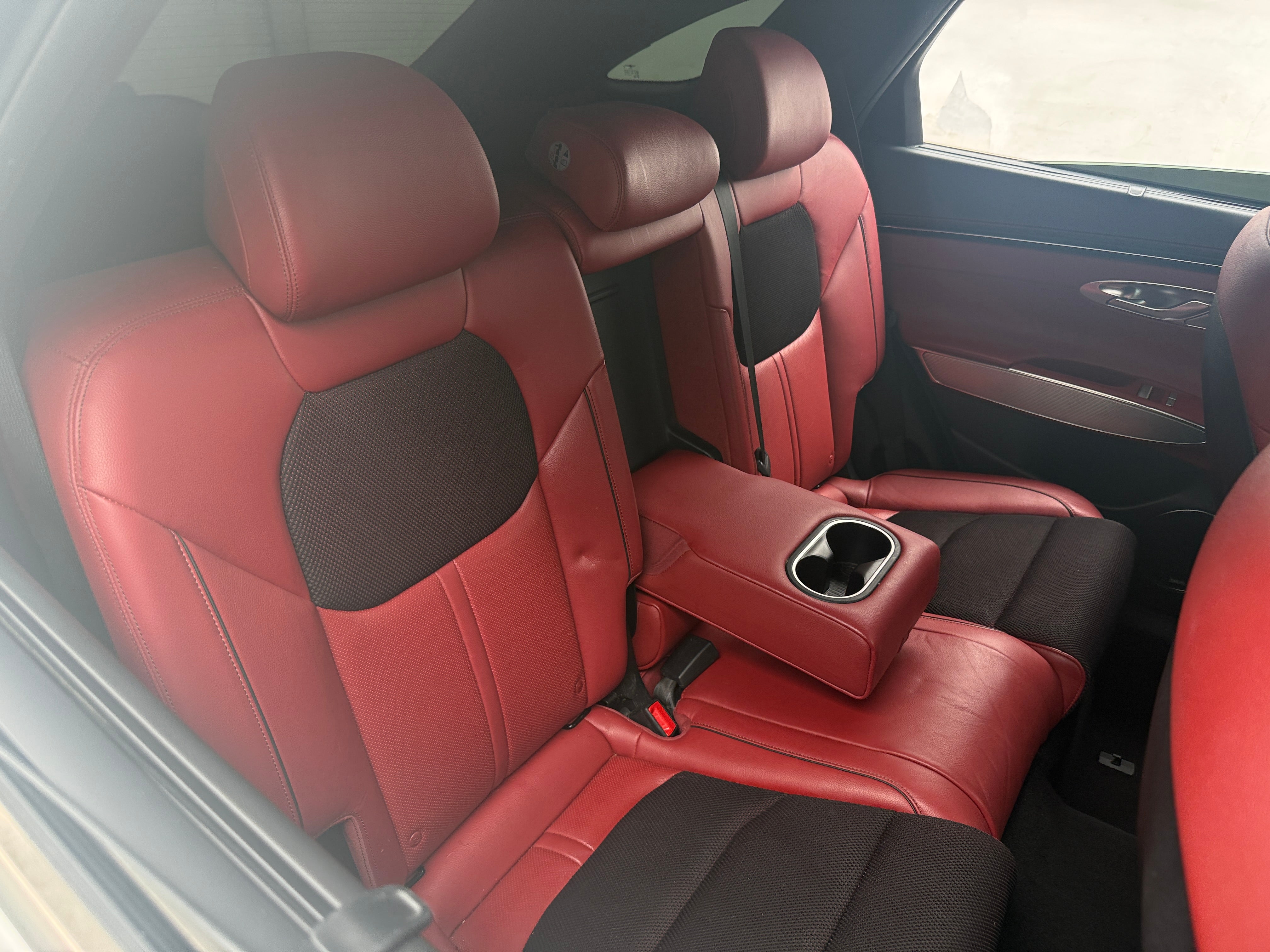 2022 GENESIS GV70 Standard