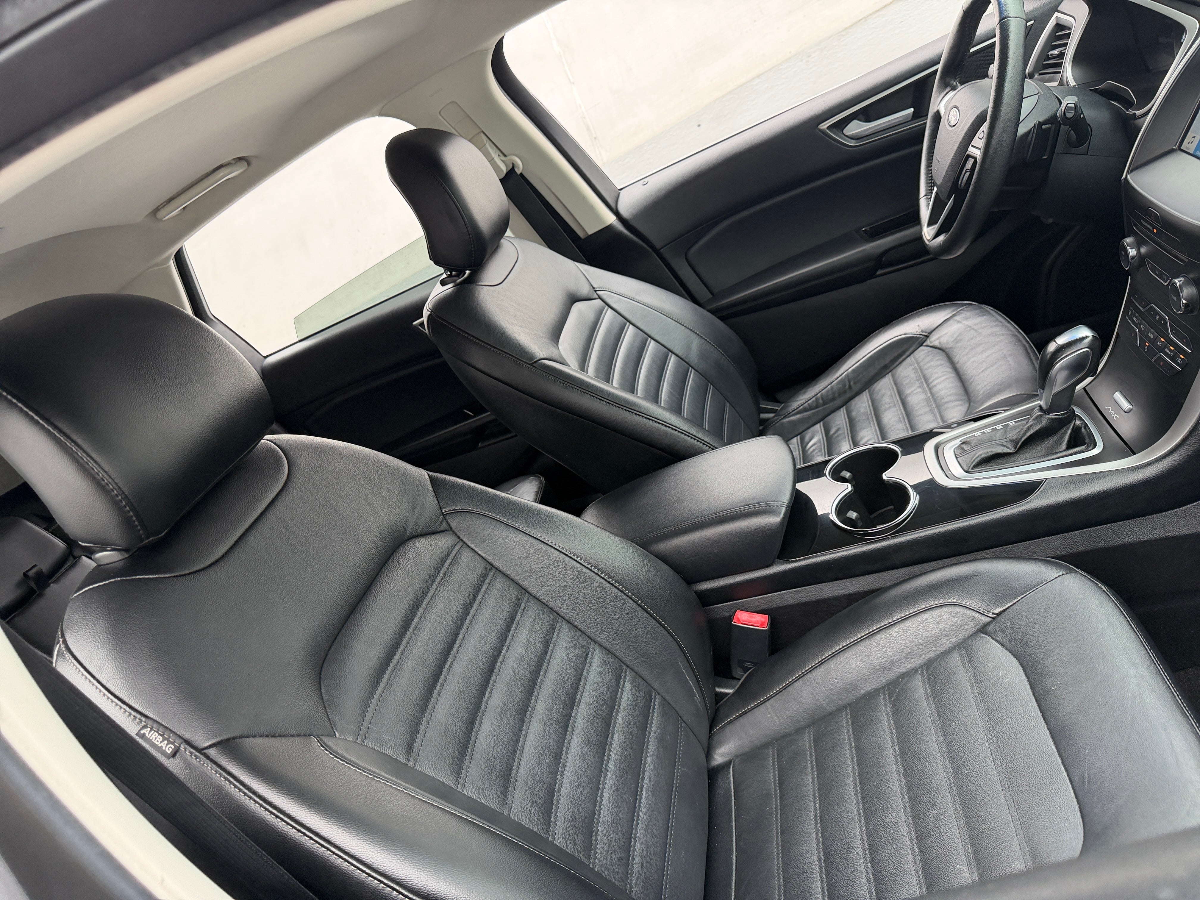 2016 Ford Edge