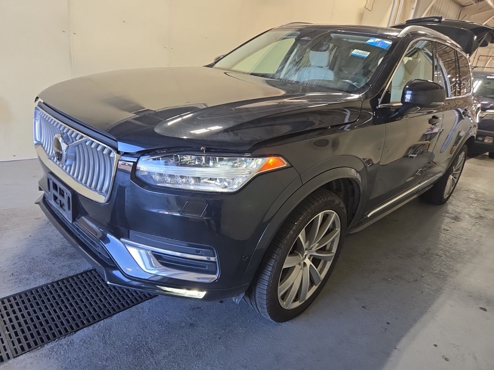 2023 Volvo XC90 Plus
