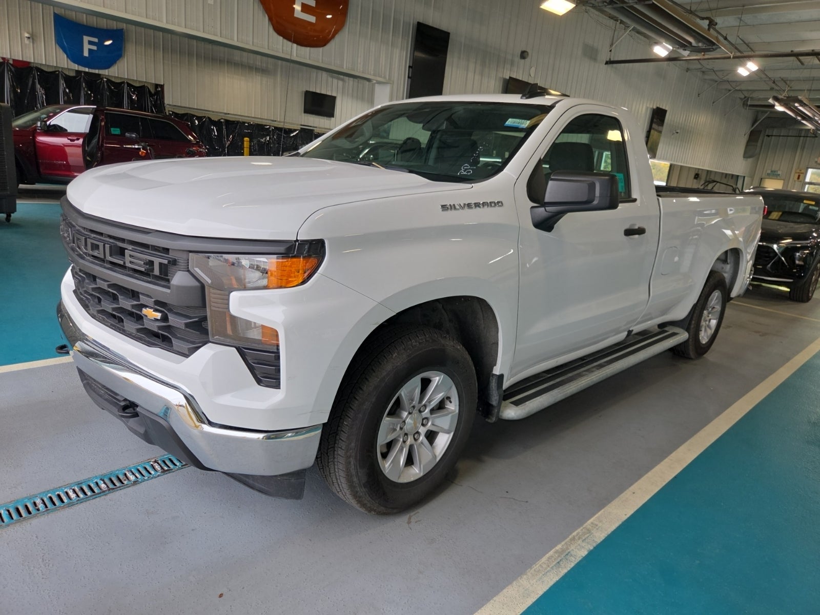 2025 Chevrolet Silverado 1500 2WD Reg Cab 140" Work Truck