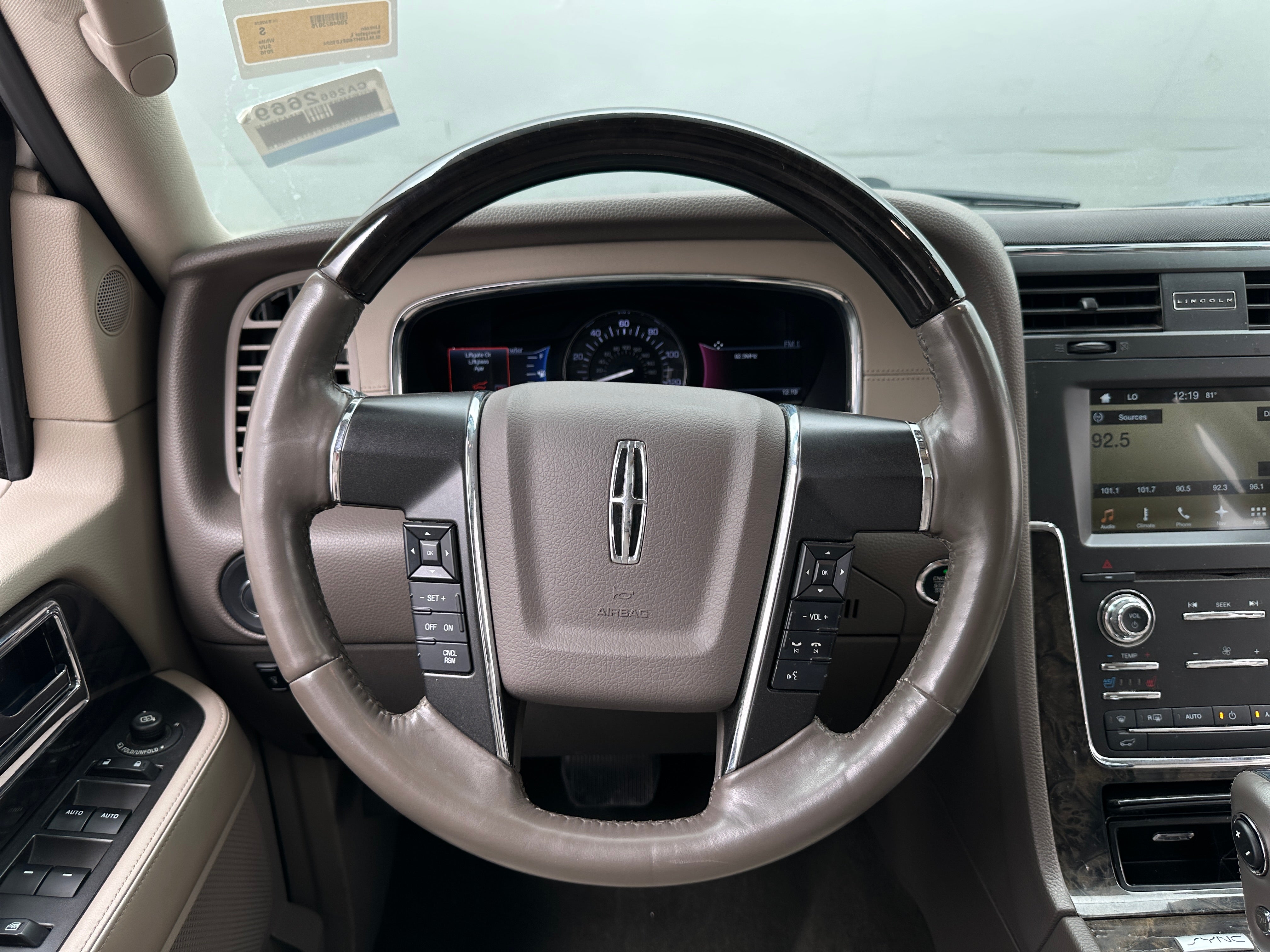 2016 Lincoln Navigator