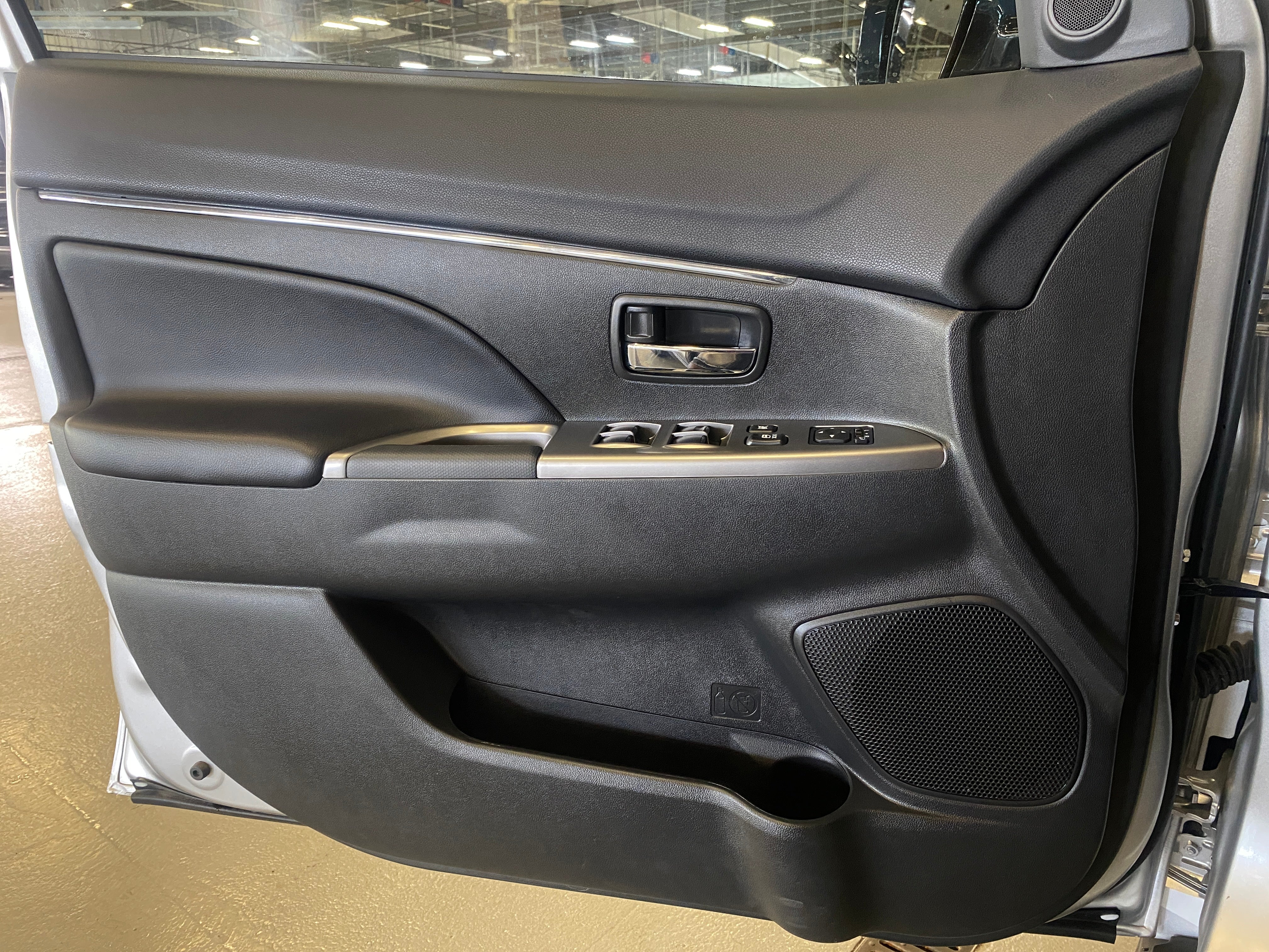 2025 Mitsubishi Outlander Sport SEL