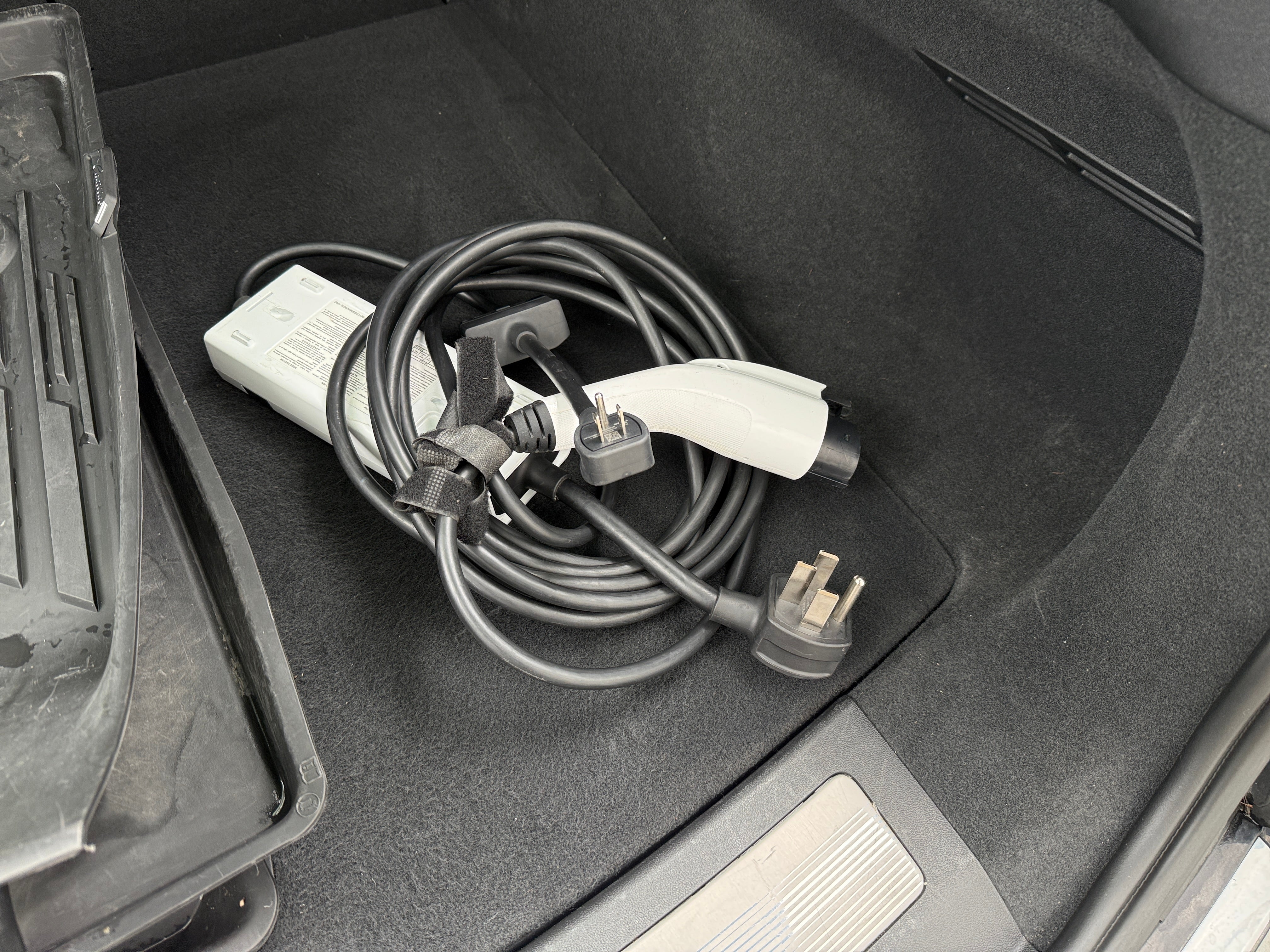 Used 2024 Cadillac LYRIQ Tech with VIN 1GYKPMRL4RZ134134 for sale in Auburn, WA