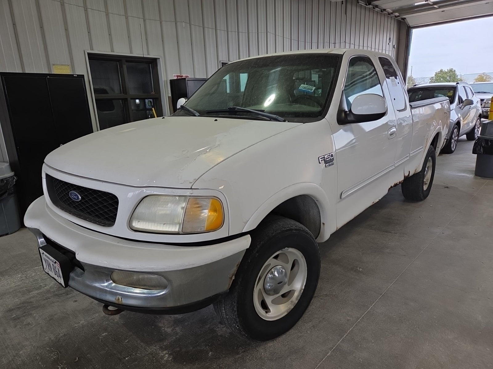 1998 Ford F-150 Supercab 139" 4WD XLT