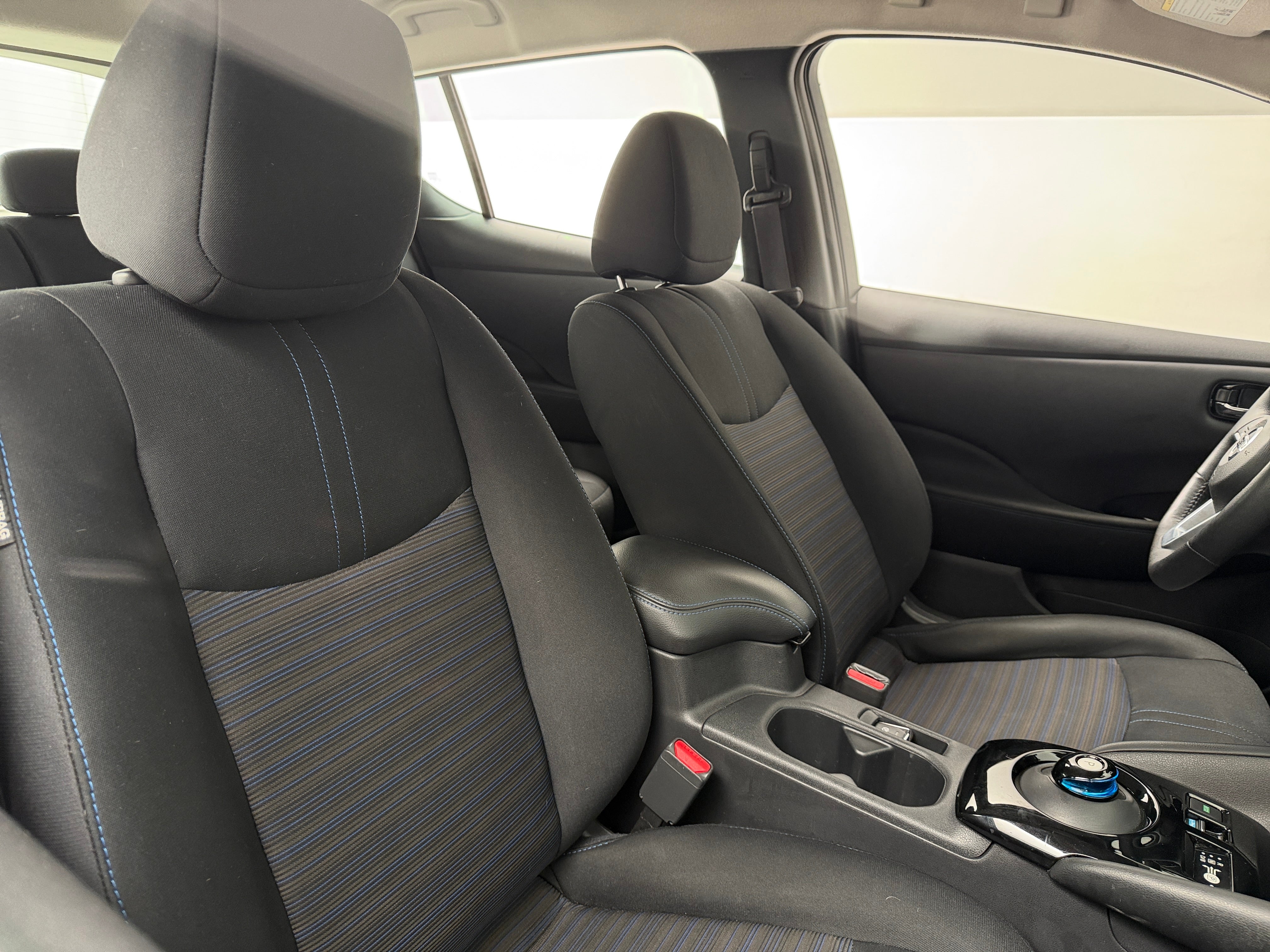 2022 Nissan LEAF