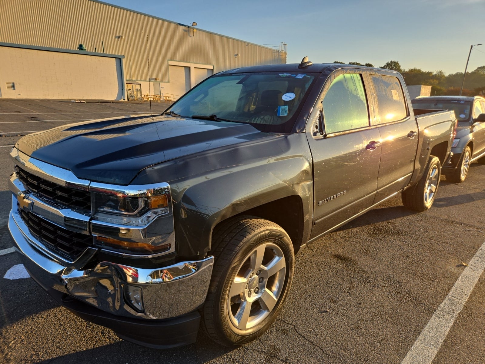 2018 Chevrolet Silverado 1500 4WD Crew Cab 143.5" LT W/1lt