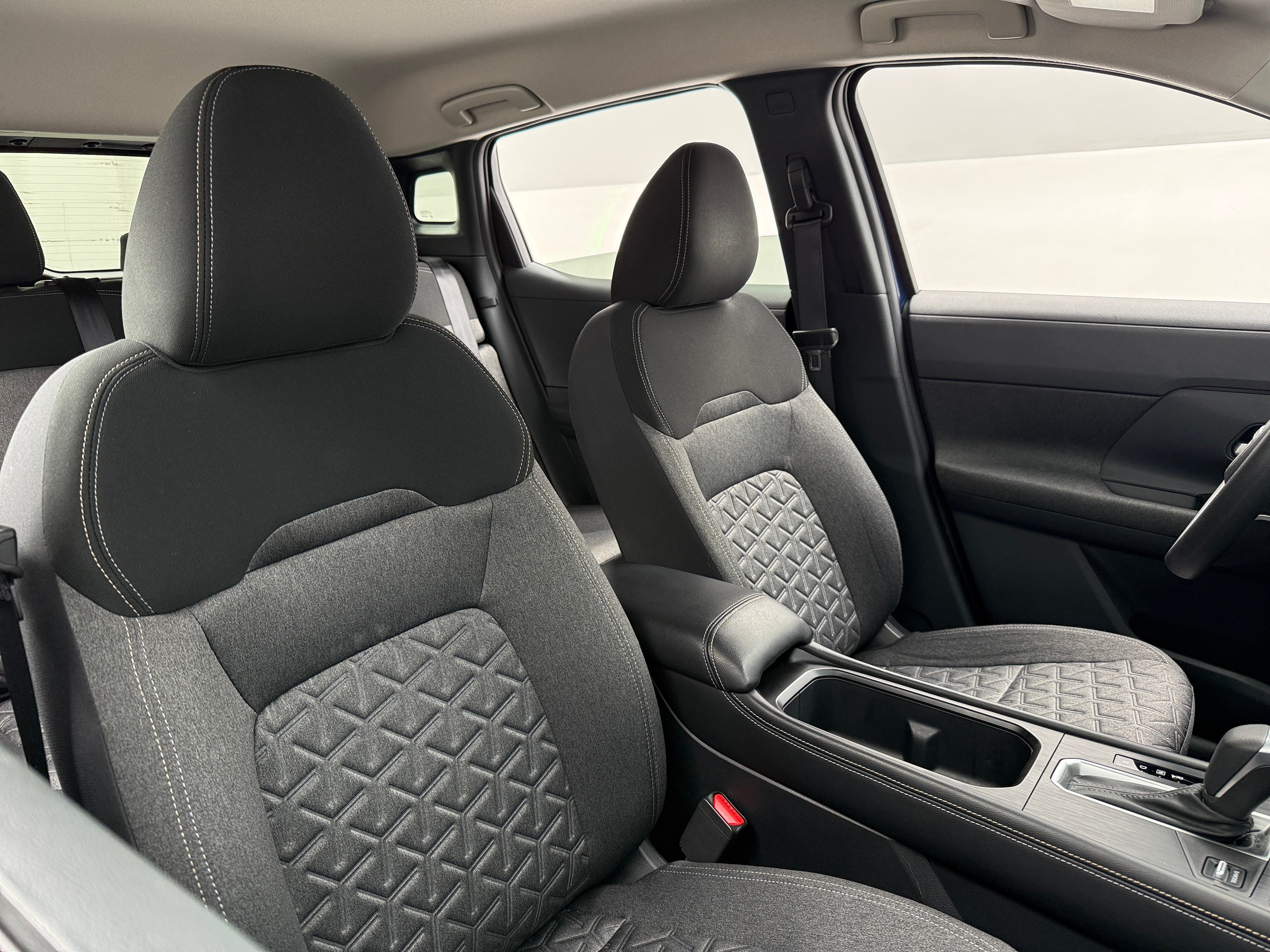 2025 Nissan Kicks SV AWD