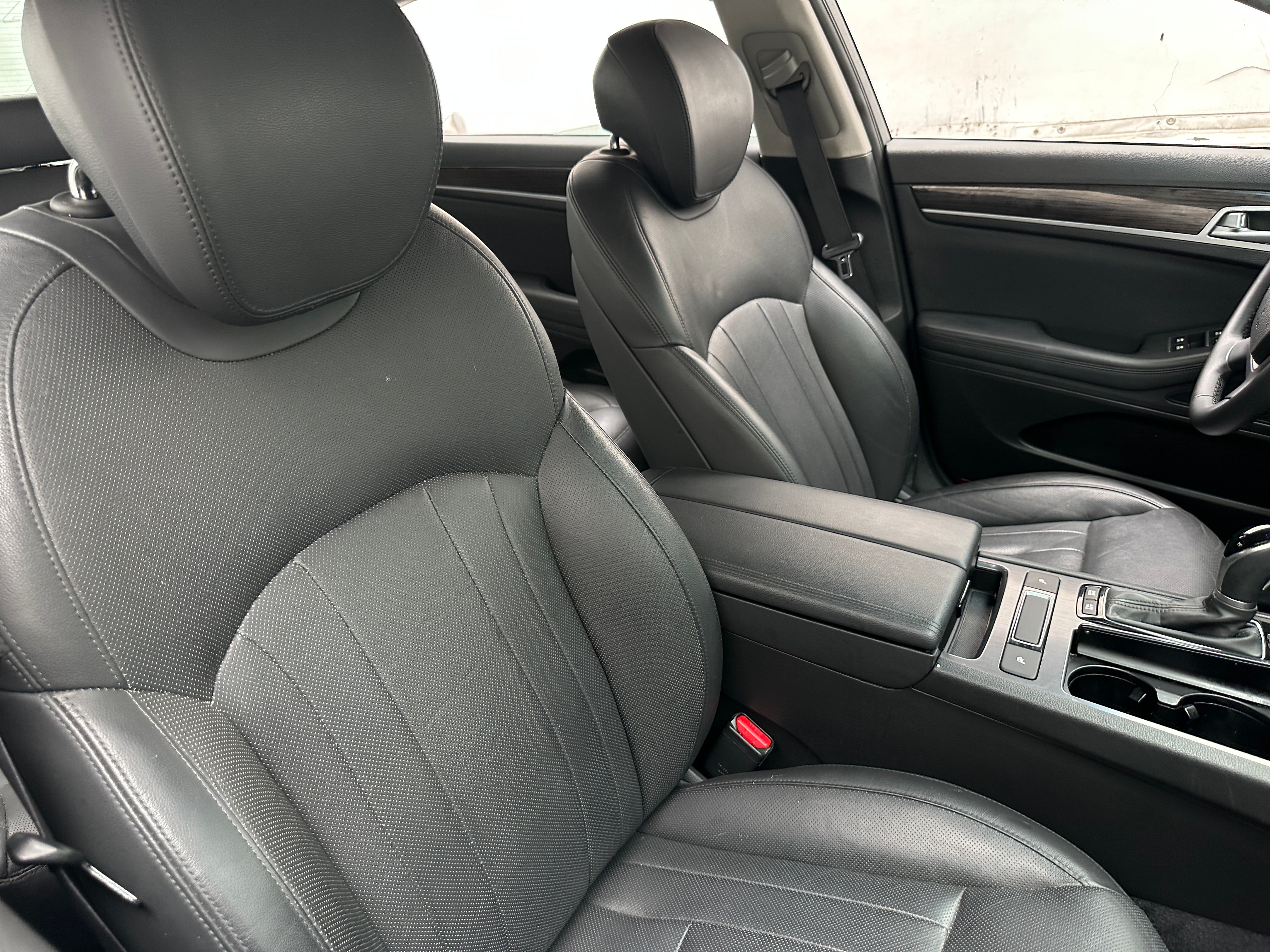 2017 GENESIS G80