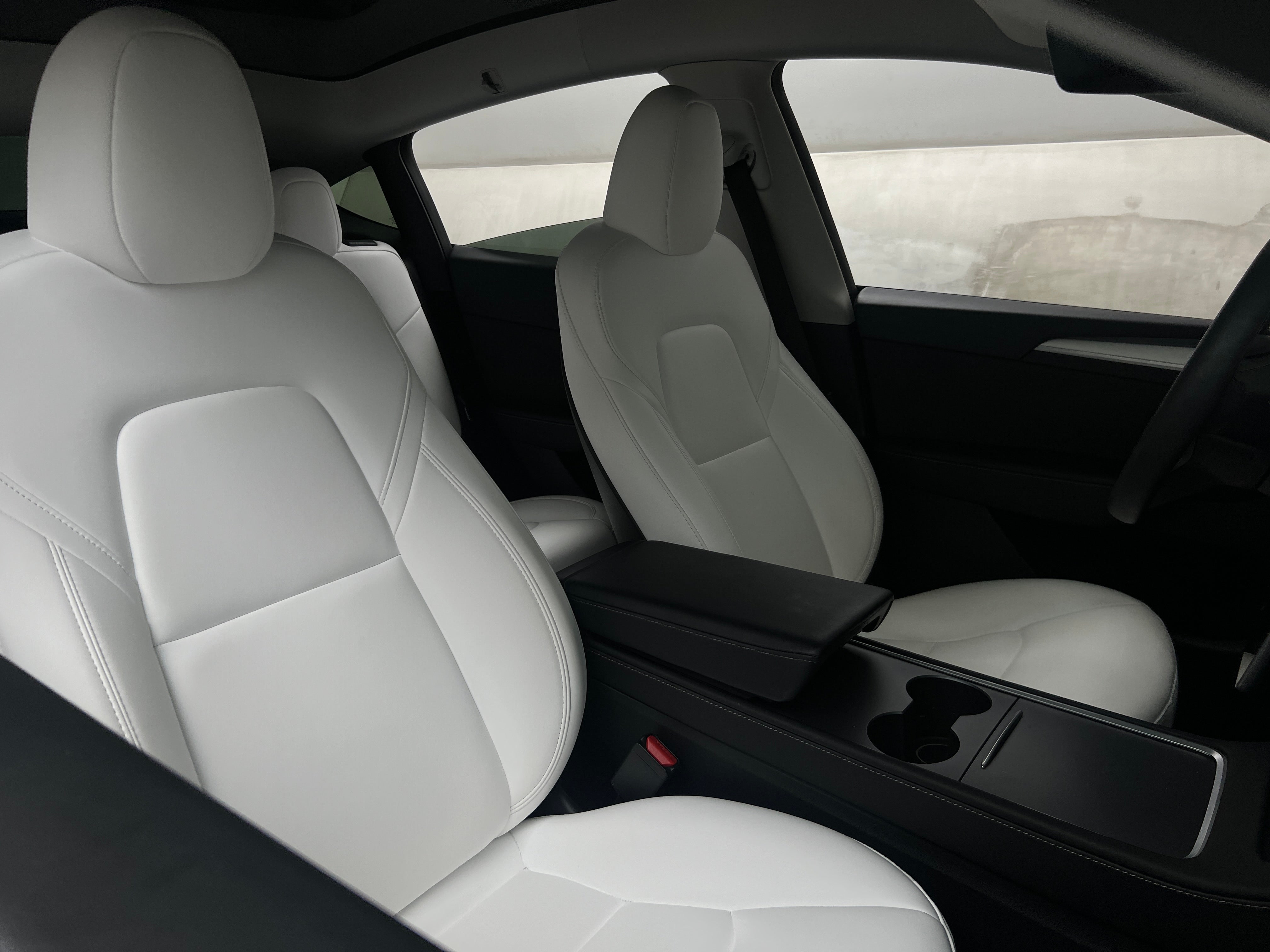 2023 Tesla Model Y Base