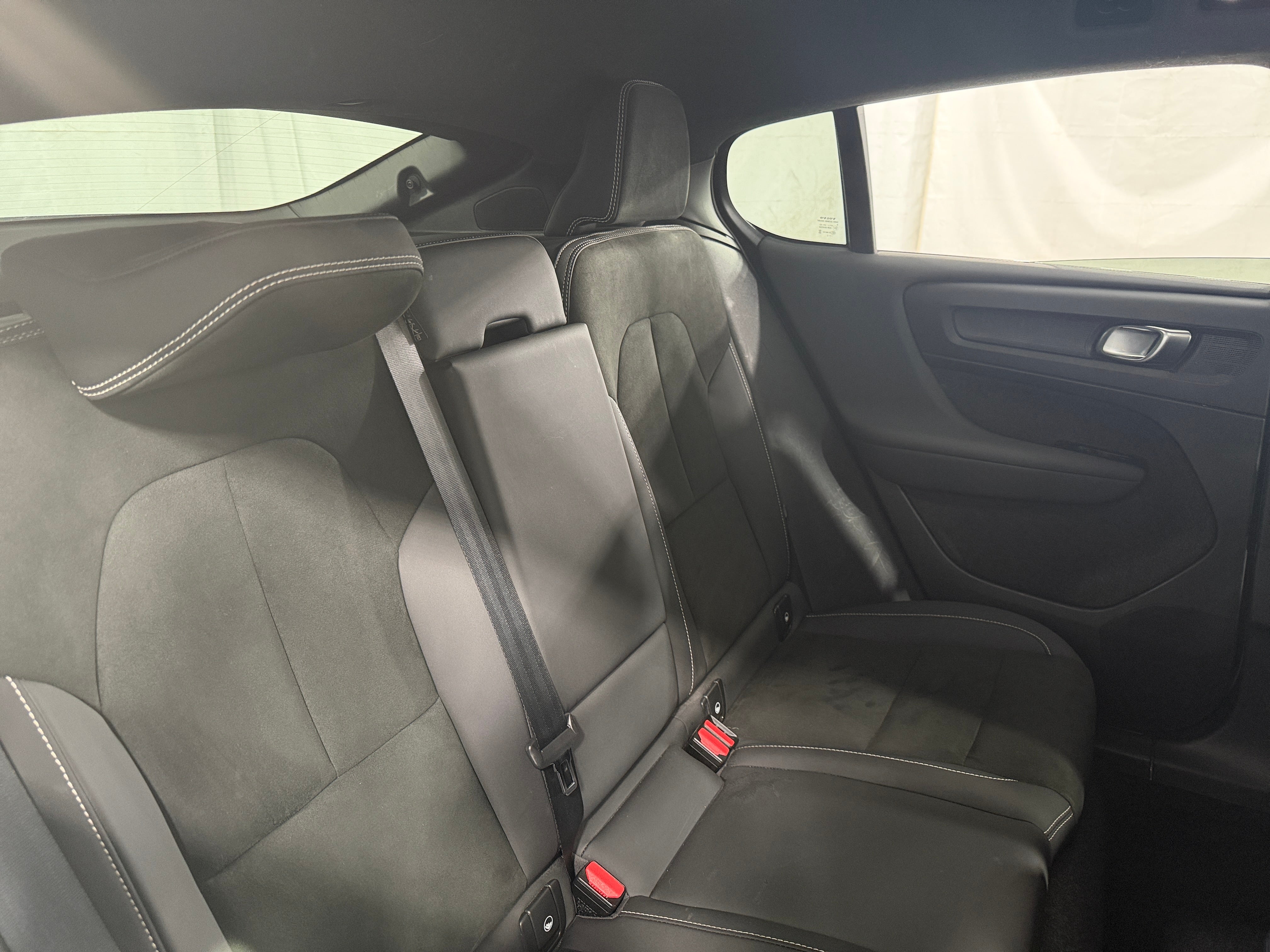 2023 Volvo C40 Ultimate