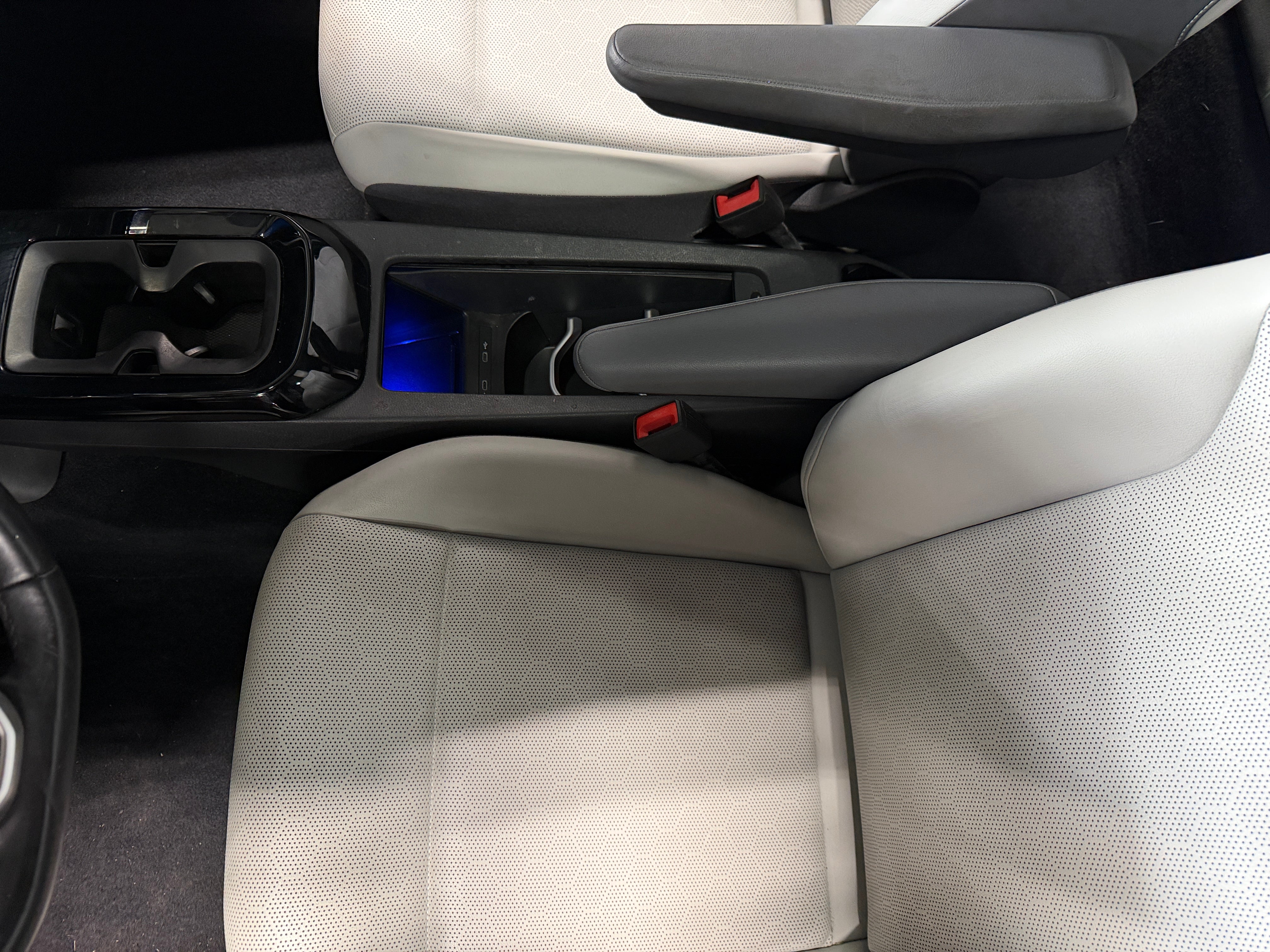 Used 2021 Volkswagen ID.4 PRO S with VIN WVGTMPE29MP041479 for sale in Auburn, WA