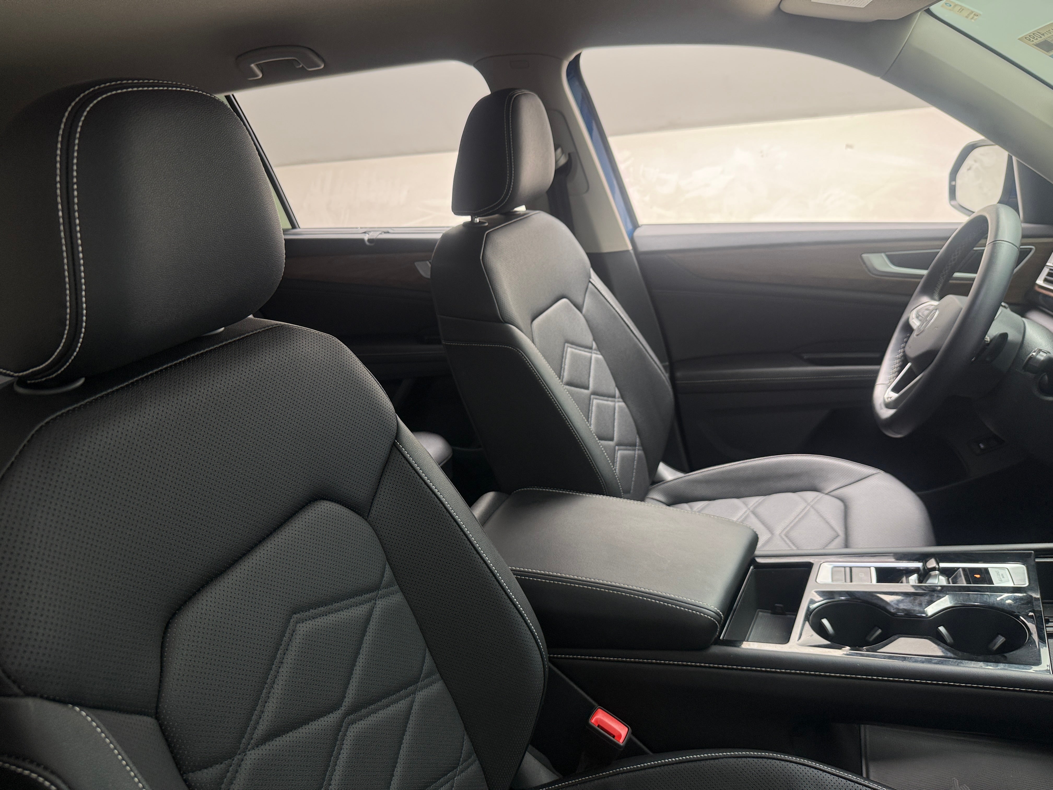 2026 Volkswagen Atlas SE w/Tech