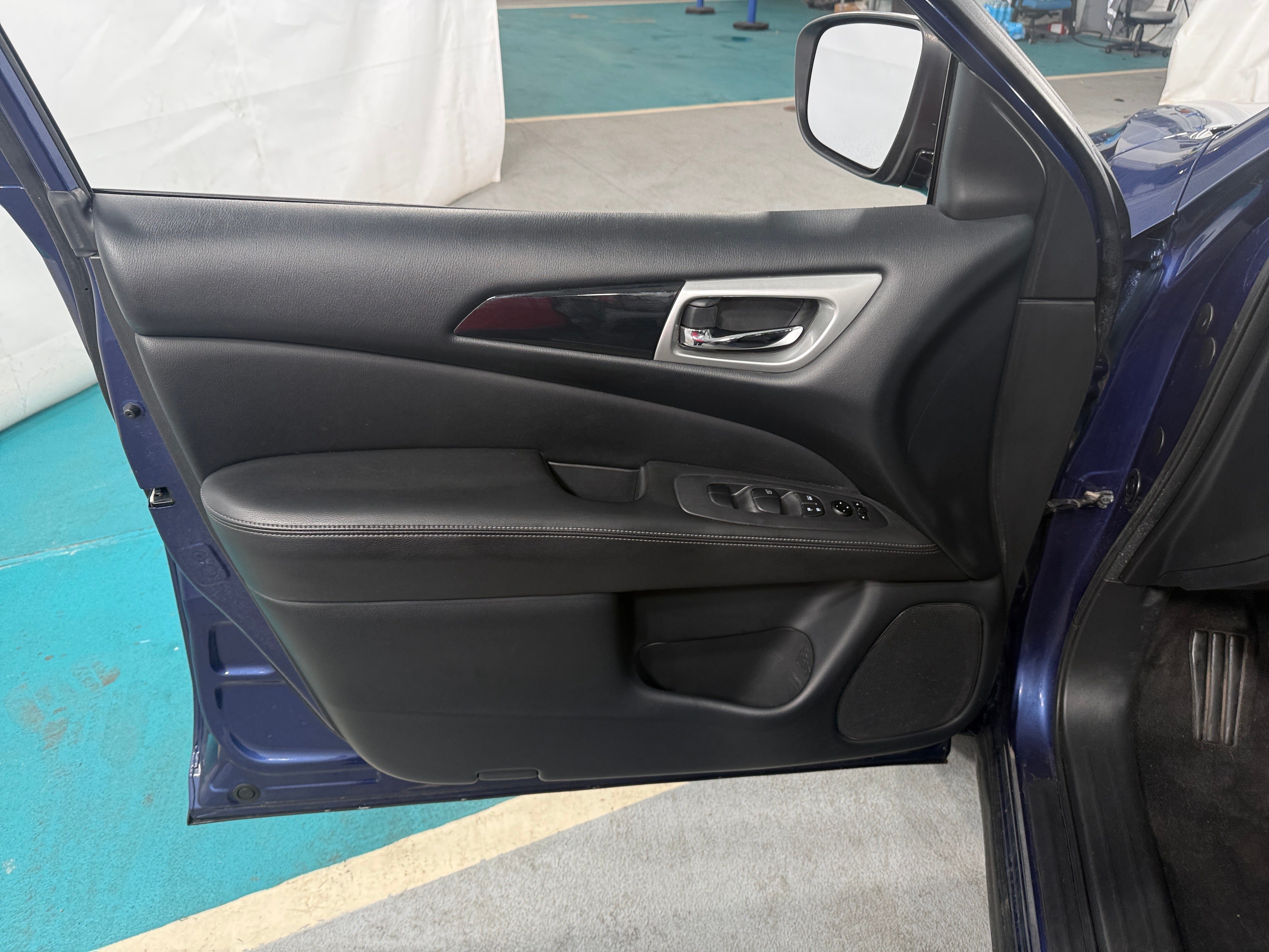 2020 Nissan Pathfinder S