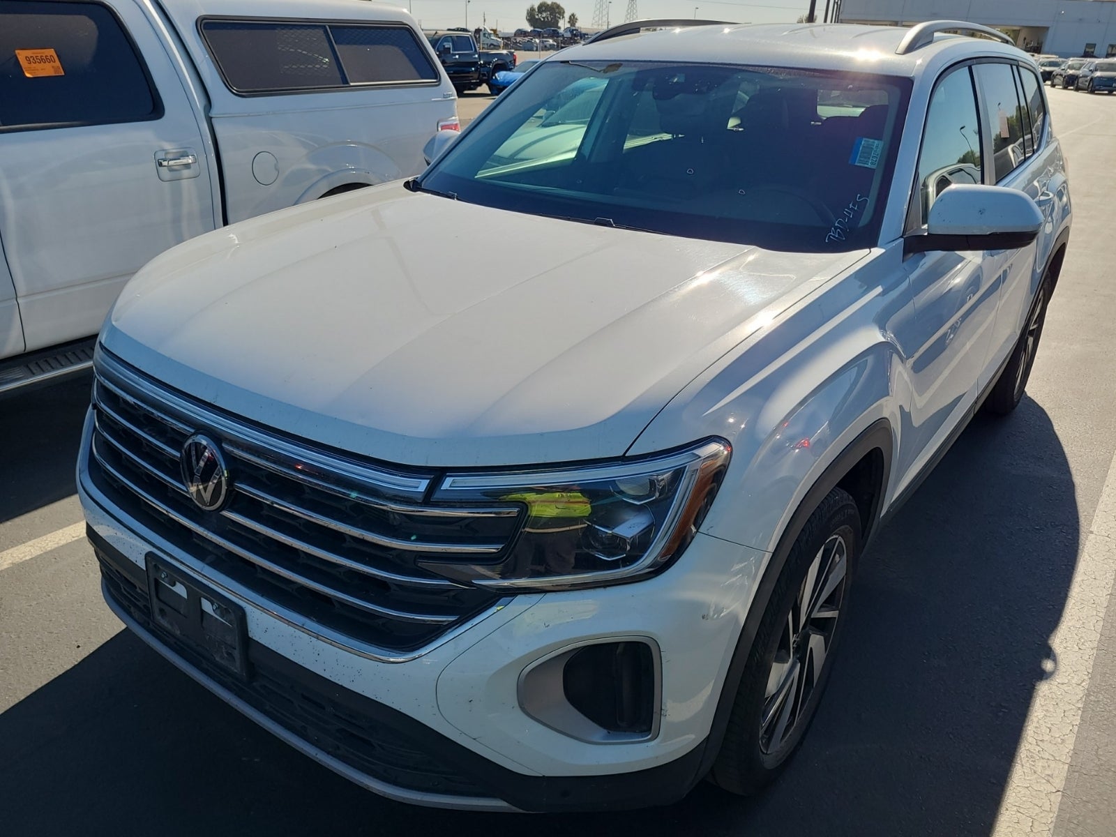 2025 Volkswagen Atlas 2.0t SE W/Technology