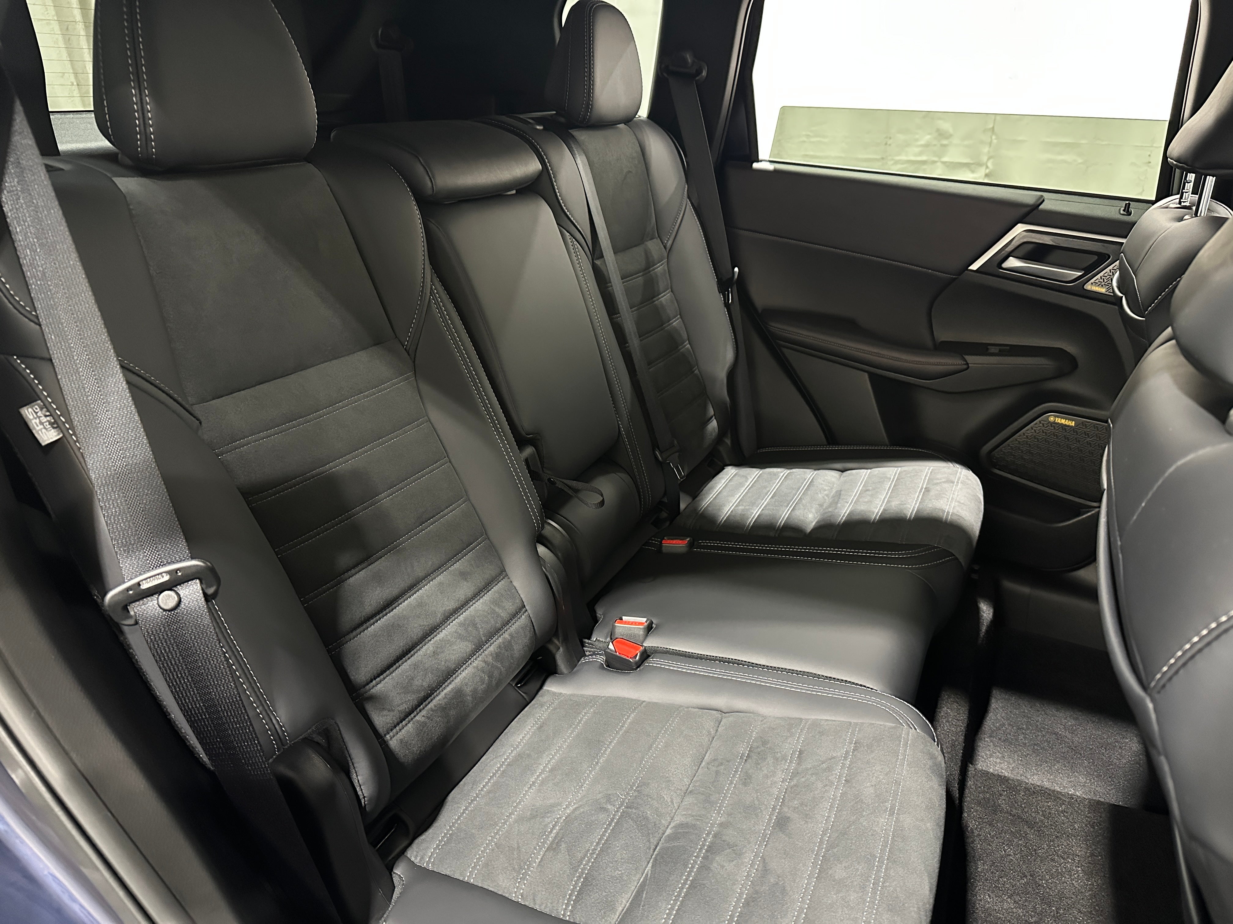 2025 Mitsubishi Outlander