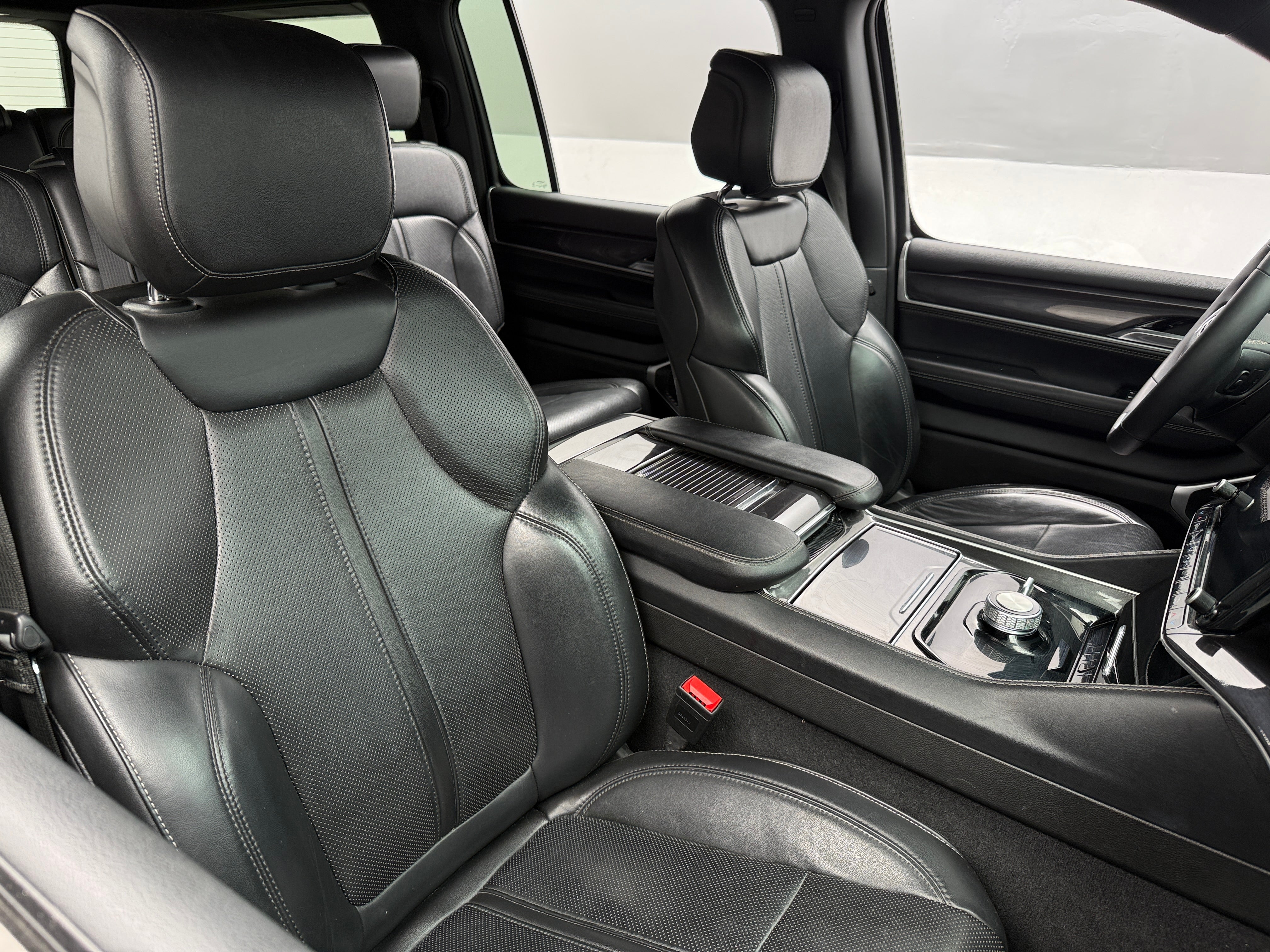 2024 Jeep Wagoneer